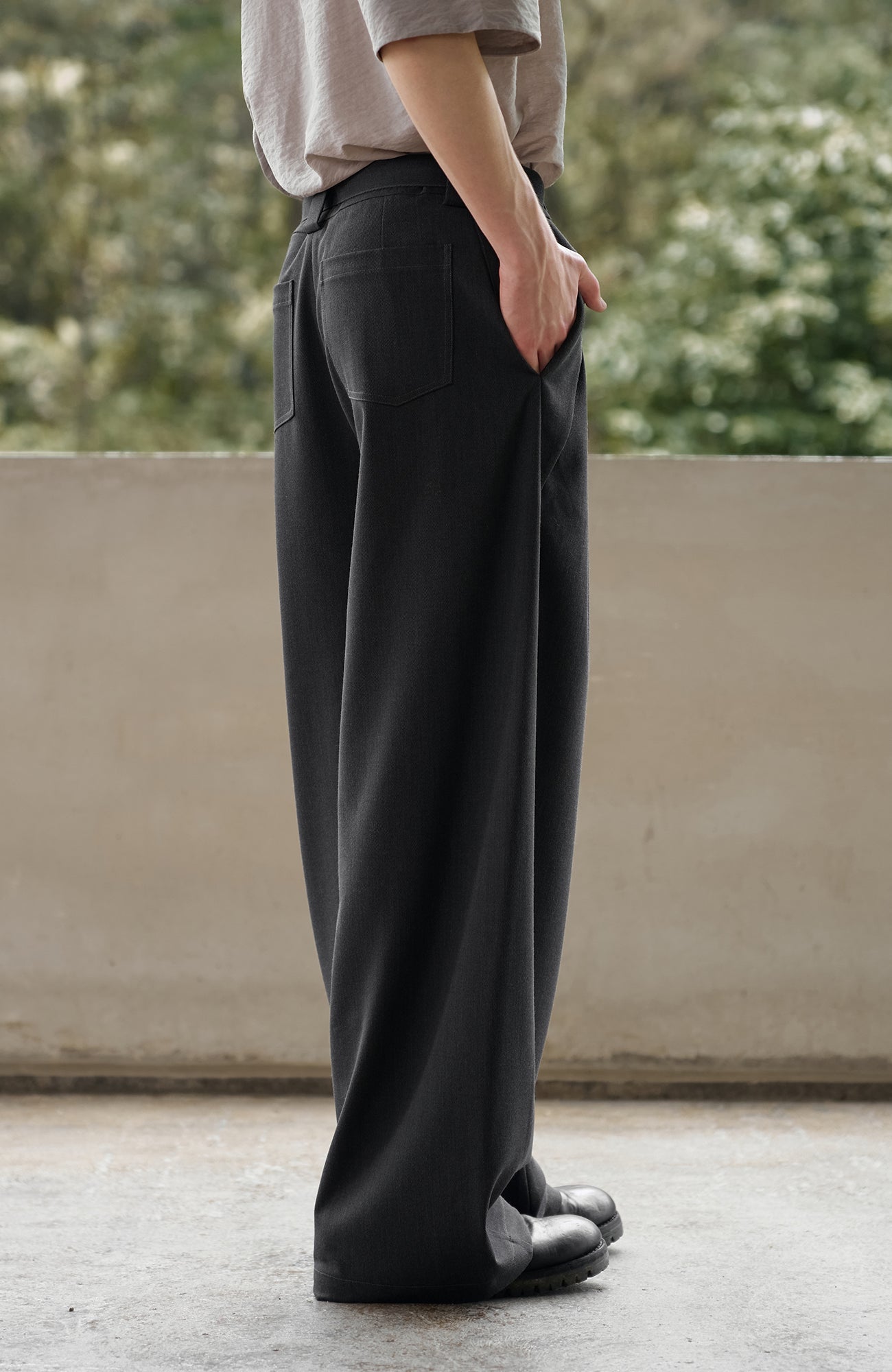 MOITIEDEPETALE Minimal Wrap Belt Curved-Leg Trousers