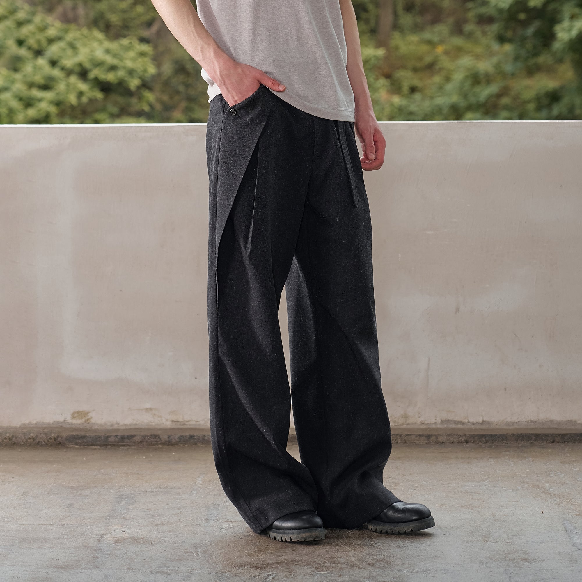 MOITIEDEPETALE Linen-Blend Wrap Belt Curved-Leg Trousers