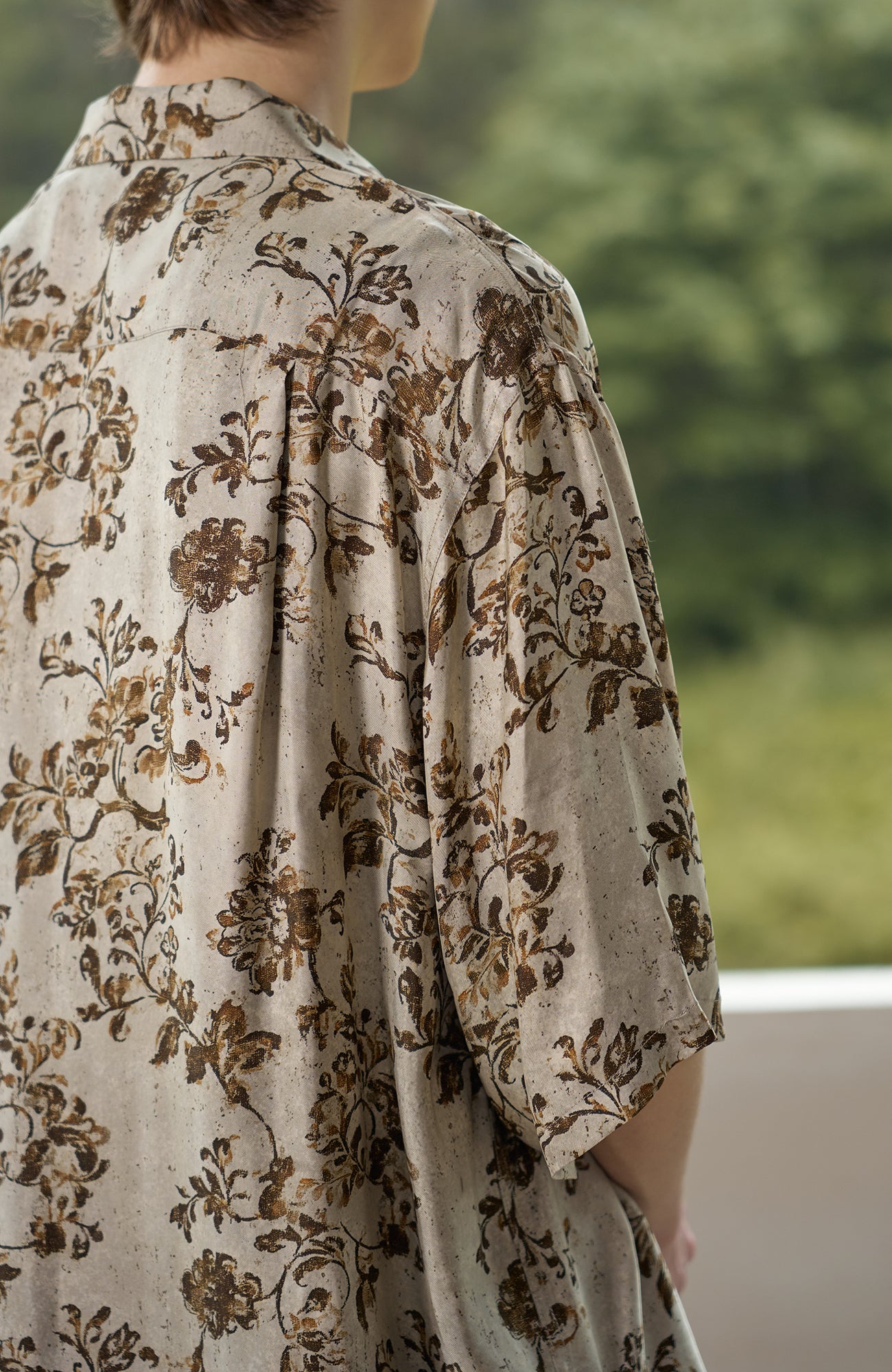 MOITIEDEPETALE Retro Floral Cupro-Blend Half Shirt