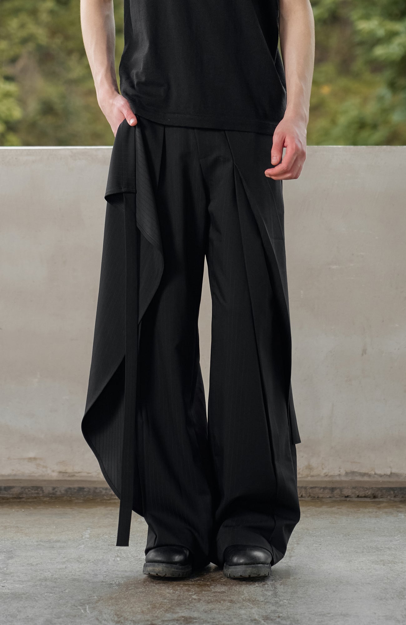 MOITIEDEPETALE Detachable Wrap Panel Slanted Pleat Trousers