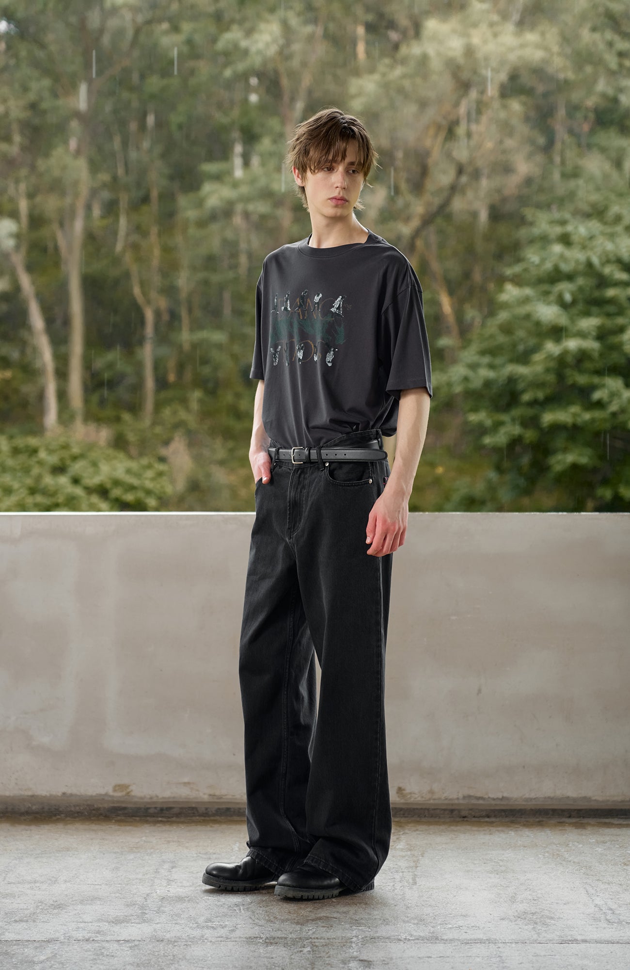 MOITIEDEPETALE Music Note Embroidered Straight-Leg Jeans