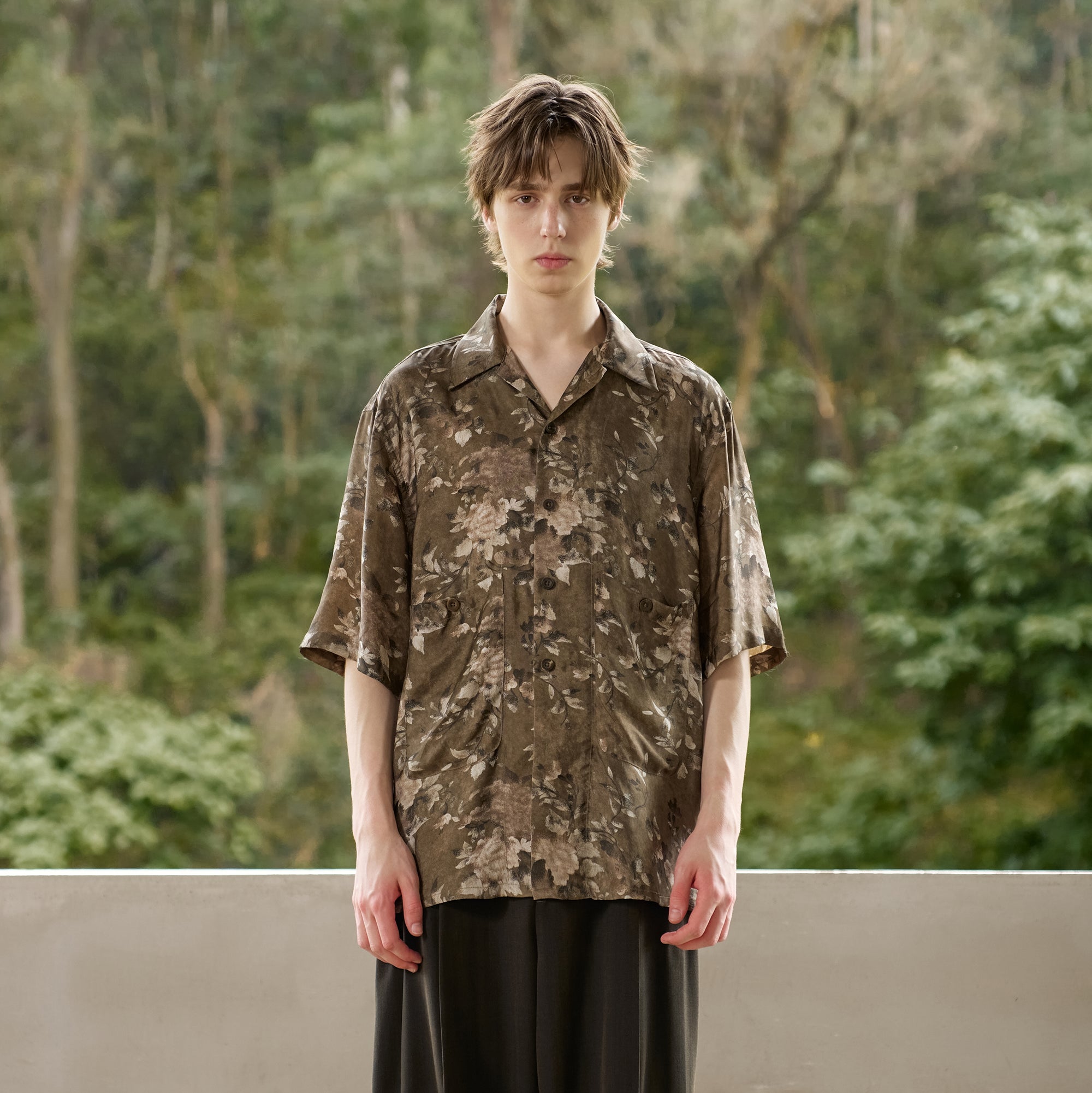 MOITIEDEPETALE Retro Vine Cupro-Blend Half Shirt