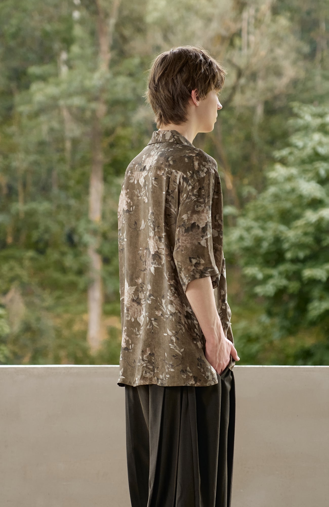 MOITIEDEPETALE Retro Vine Cupro-Blend Half Shirt