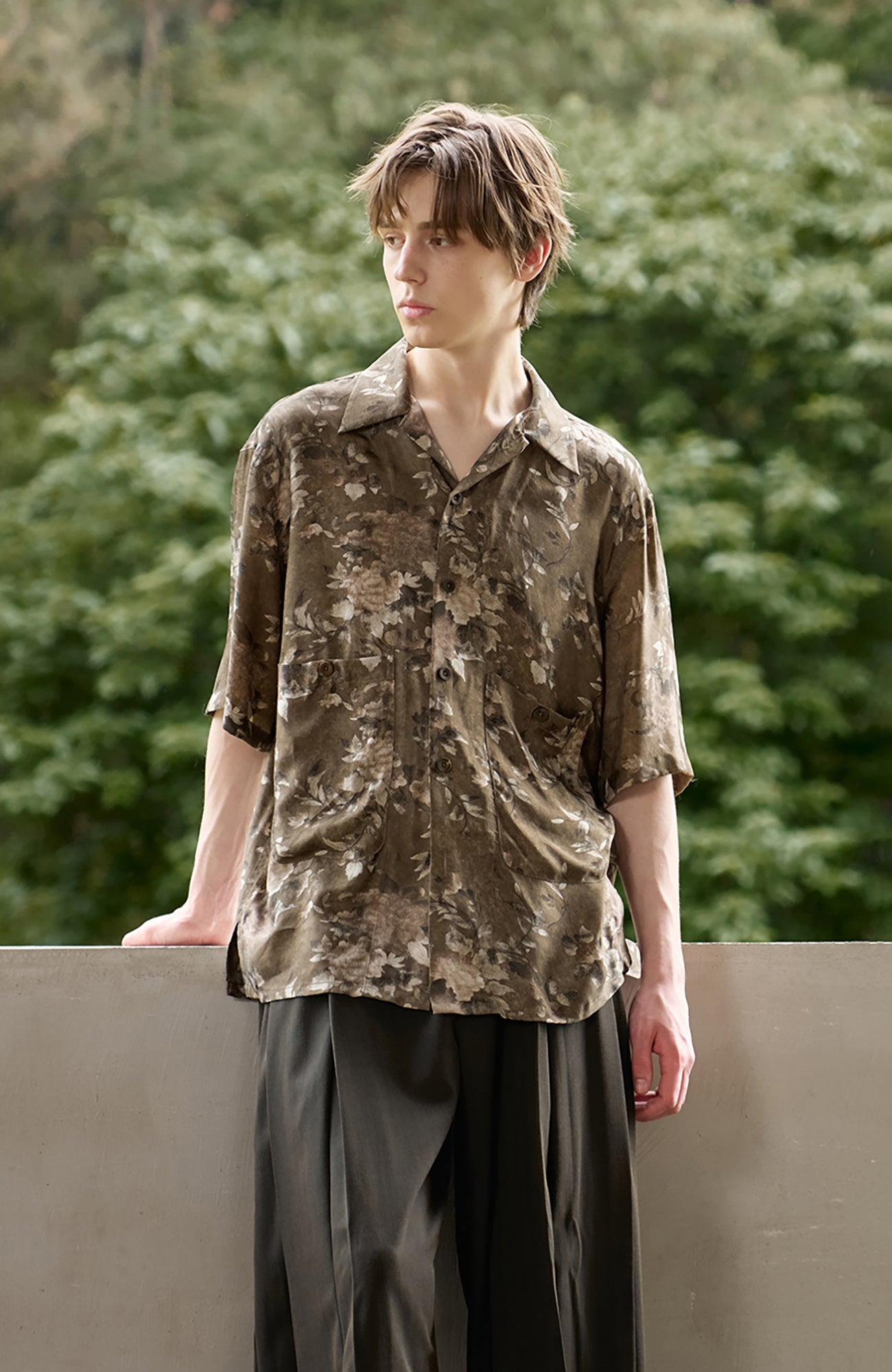 MOITIEDEPETALE Retro Vine Cupro-Blend Half Shirt