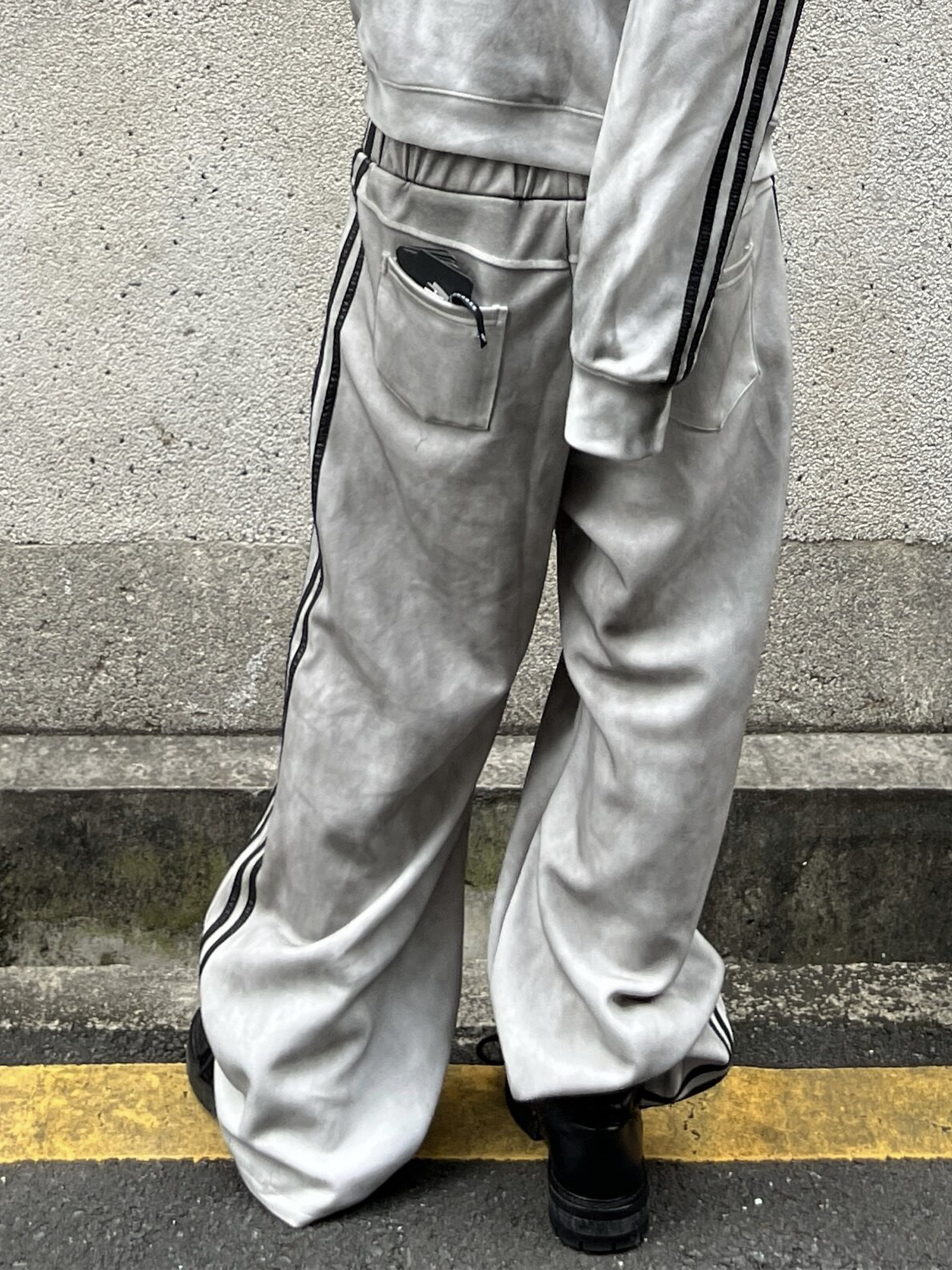 DETW Washed Graphic Double-Waistband Sweatpants