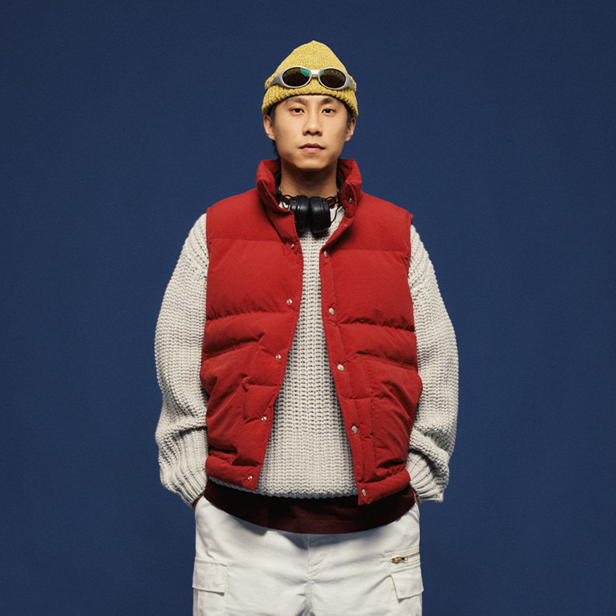BANANA CLUB Essential Snap Down Vest