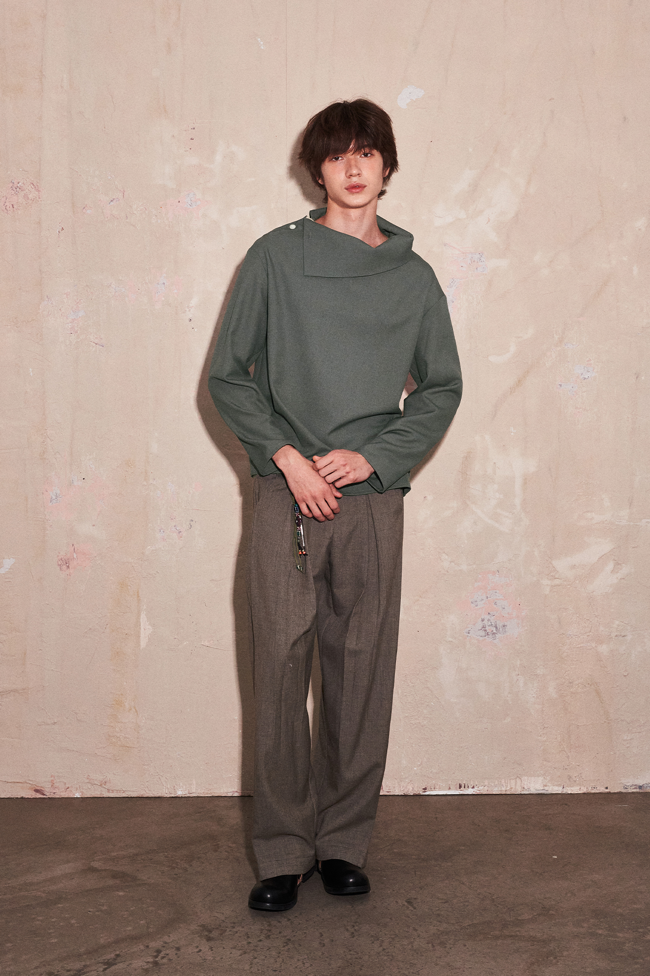 SAME FLOW Essential Asym Cowl Collar Drape Pullover