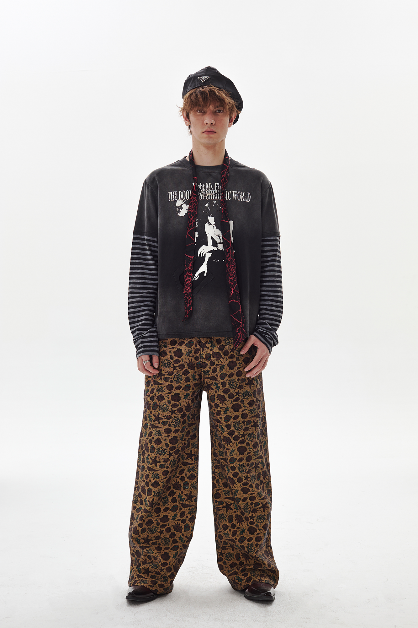 PASET Retro Portrait Graphic Layered Long-Sleeve Tee