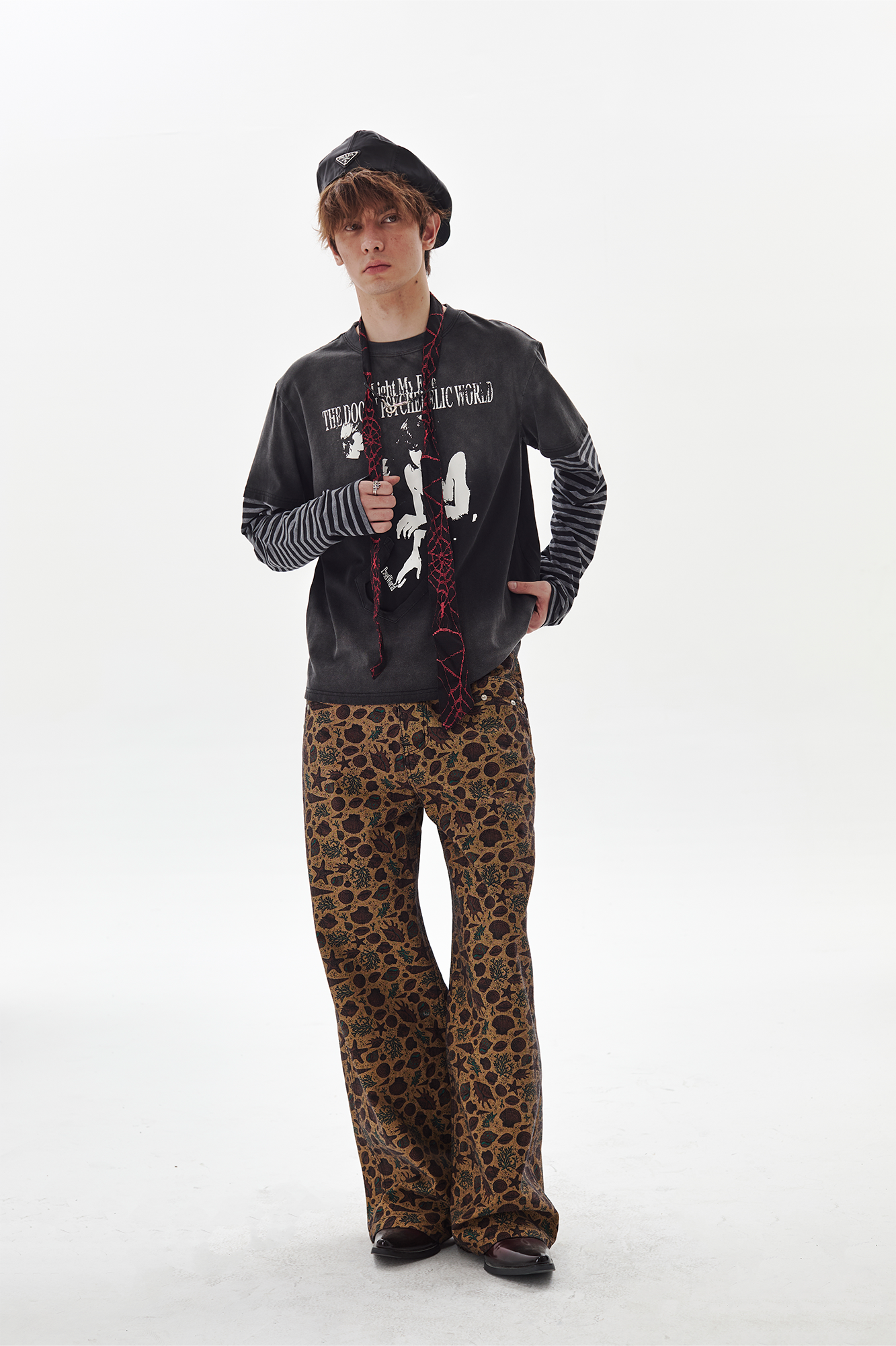PASET Retro Portrait Graphic Layered Long-Sleeve Tee