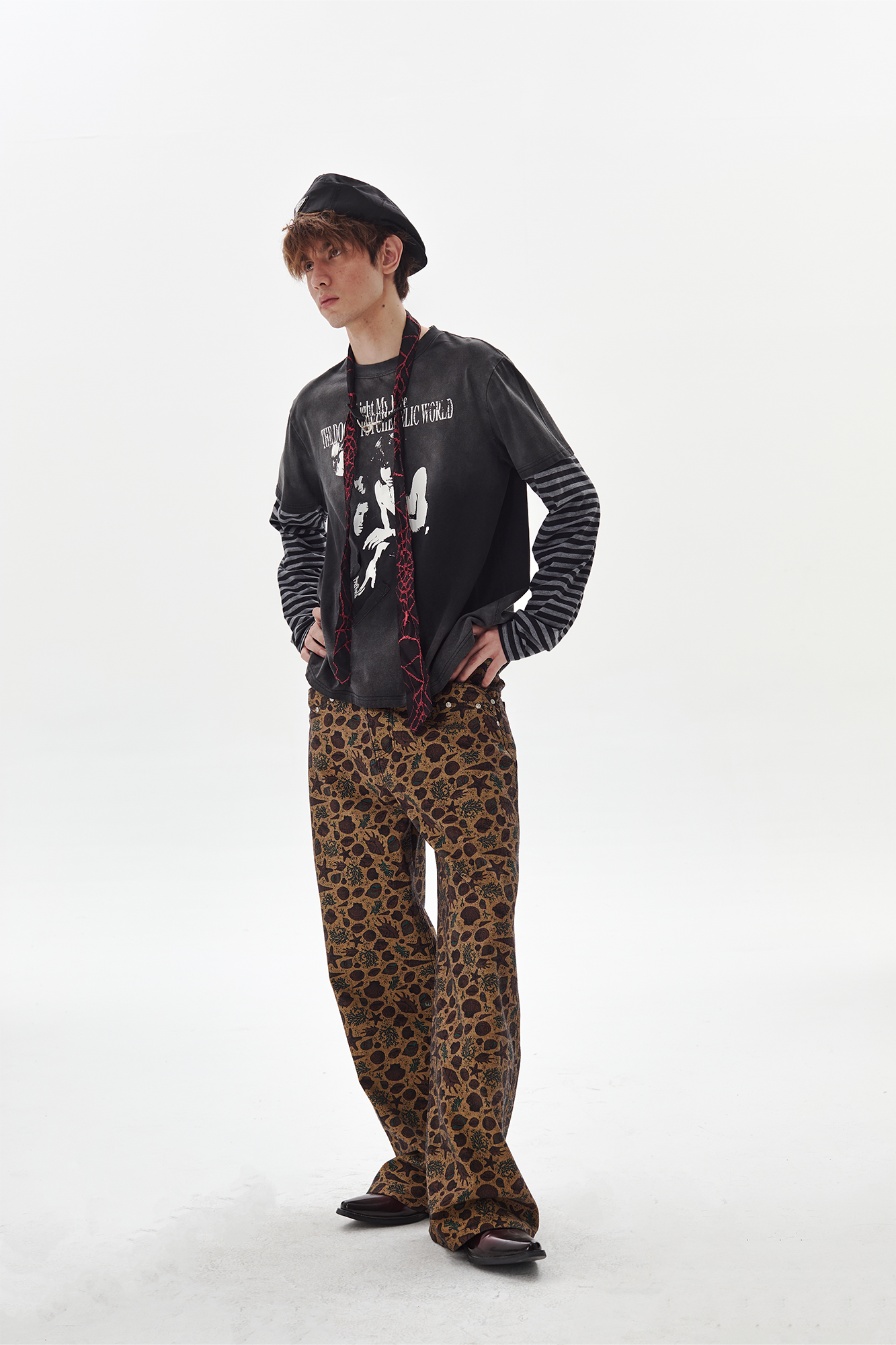 PASET Retro Portrait Graphic Layered Long-Sleeve Tee
