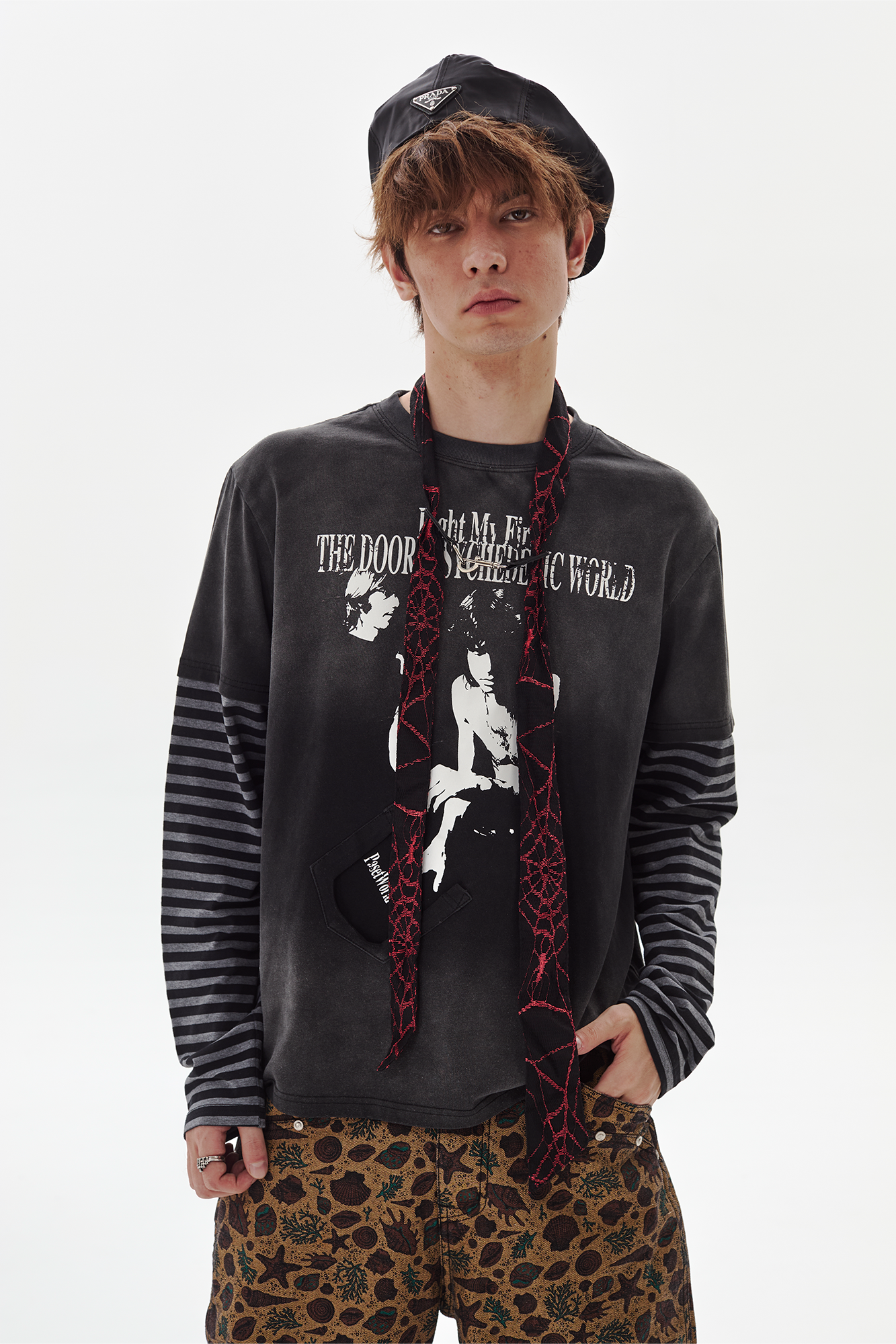 PASET Retro Portrait Graphic Layered Long-Sleeve Tee