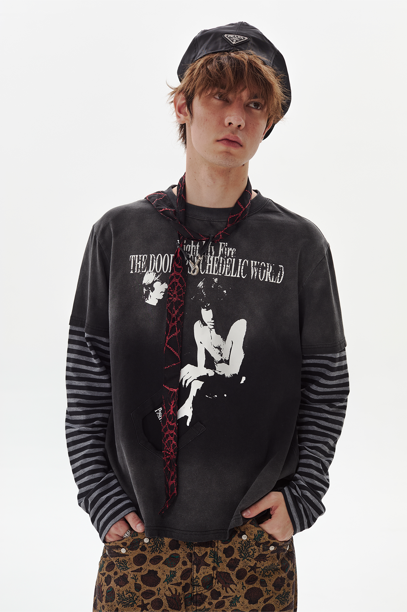 PASET Retro Portrait Graphic Layered Long-Sleeve Tee