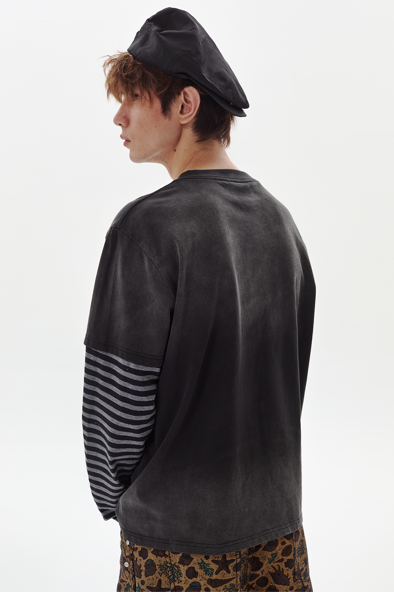 PASET Retro Portrait Graphic Layered Long-Sleeve Tee
