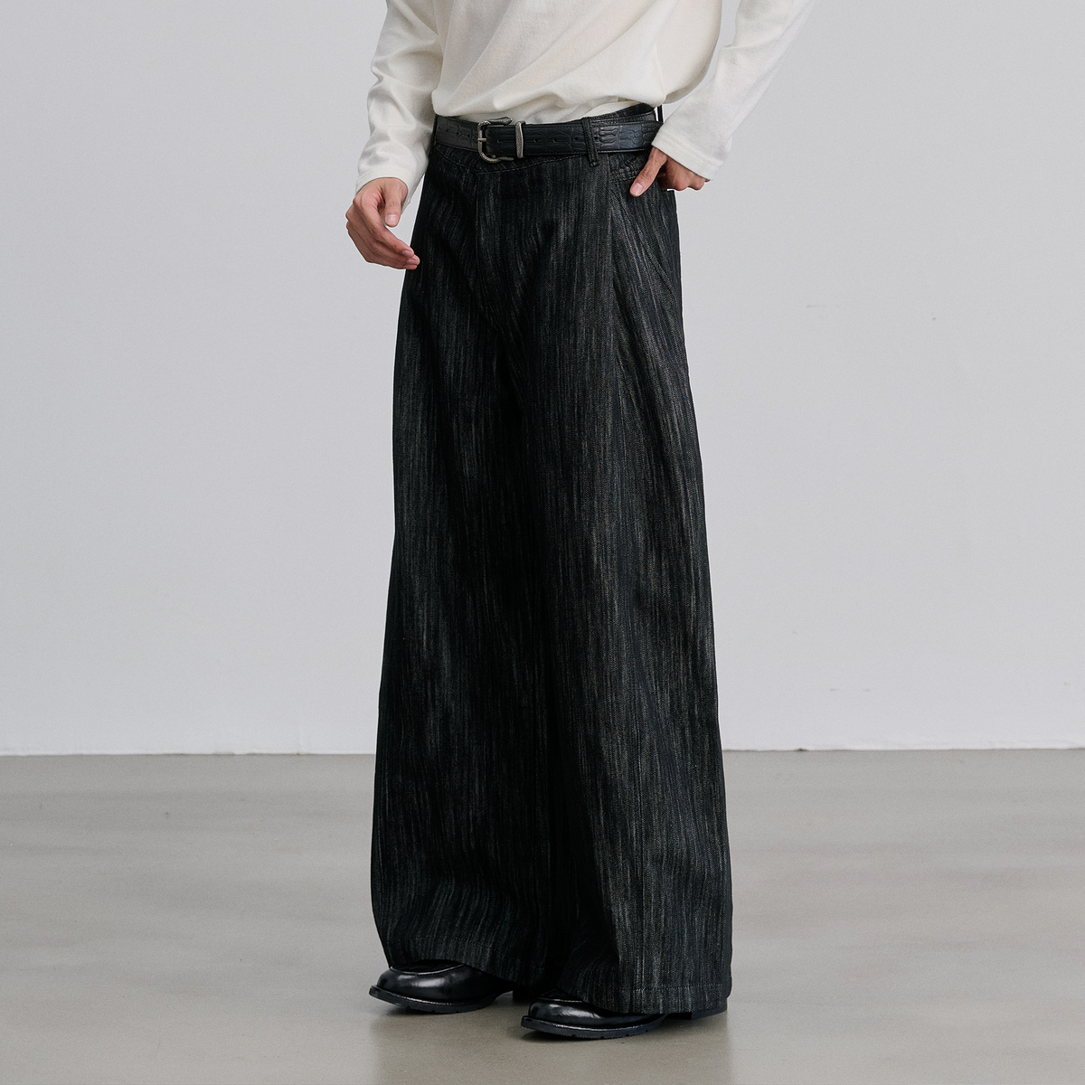 CATSSTAC Vertical Stripe Washed Wide-Leg Jeans
