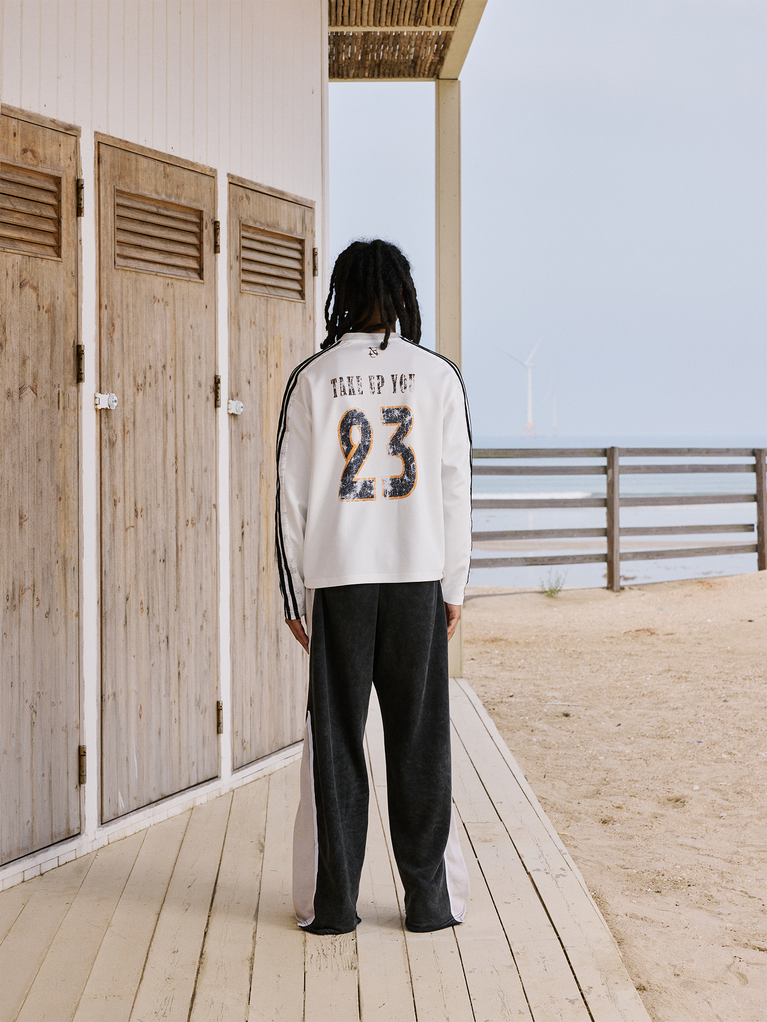 IN EXISTENCE Retro Crest Graphic Jersey