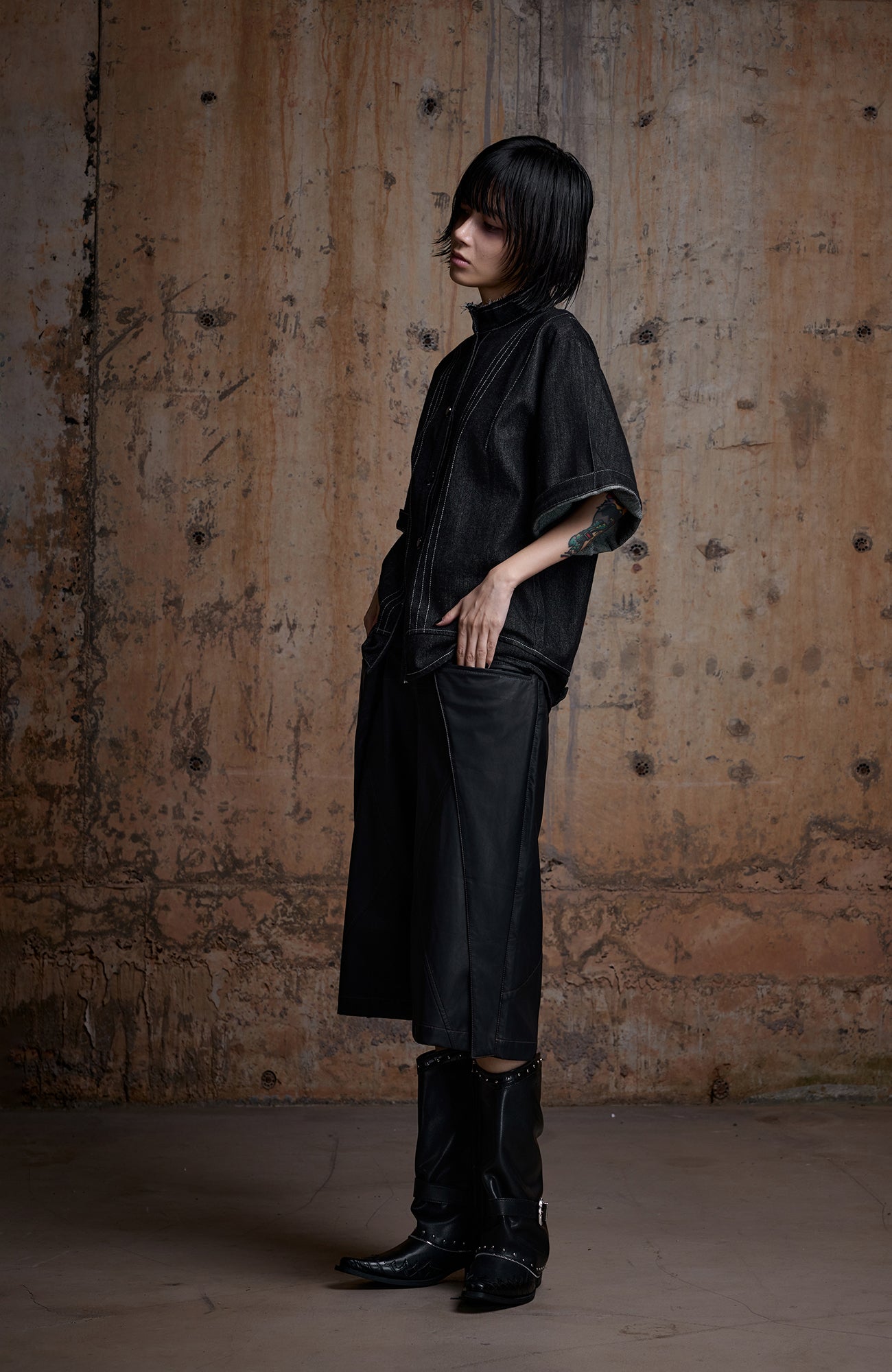 2000RSK Frayed Denim Short-Sleeve Button-Down Shirt