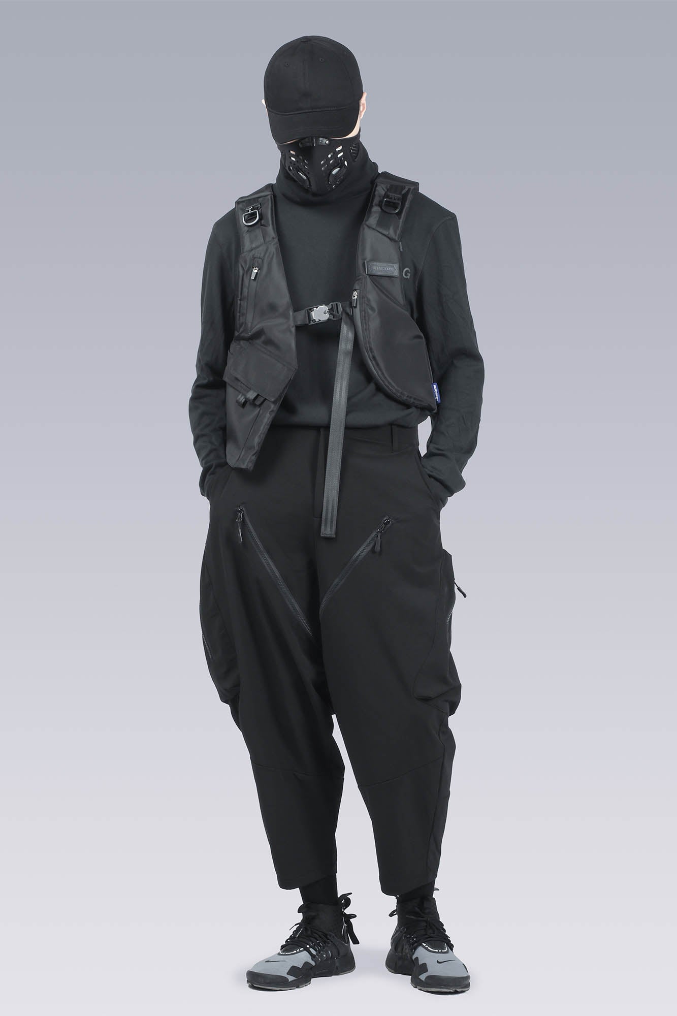 SILENSTORM Utility Multi-Pocket Harem Pants