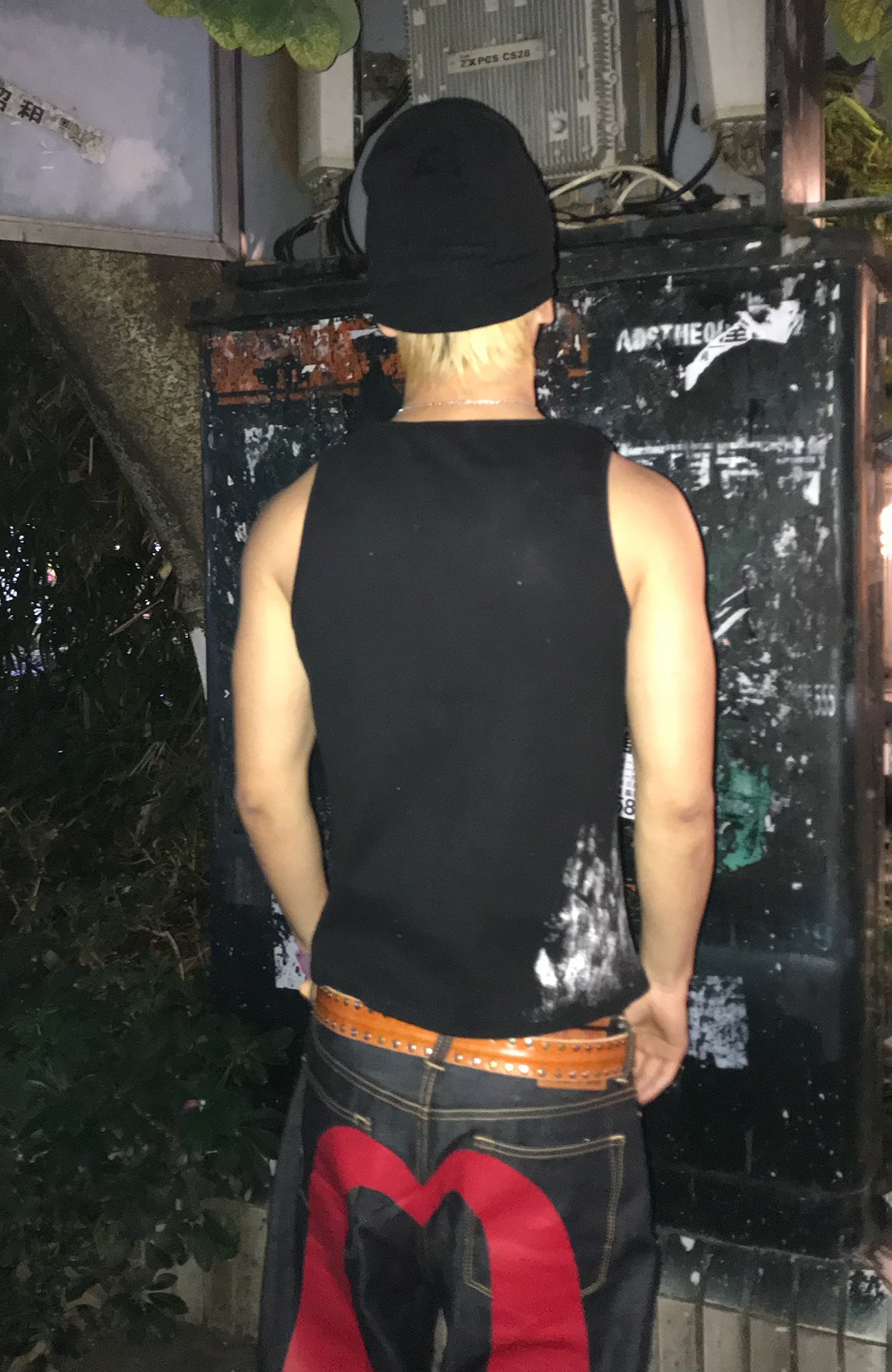 DREAM BAND Distressed Cross Tank Top
