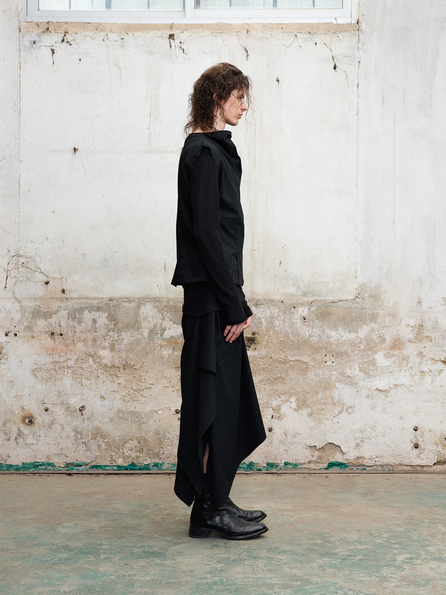 ILNya Nieternite Nifutur Paneled Pinstripe Drape Neck Vest
