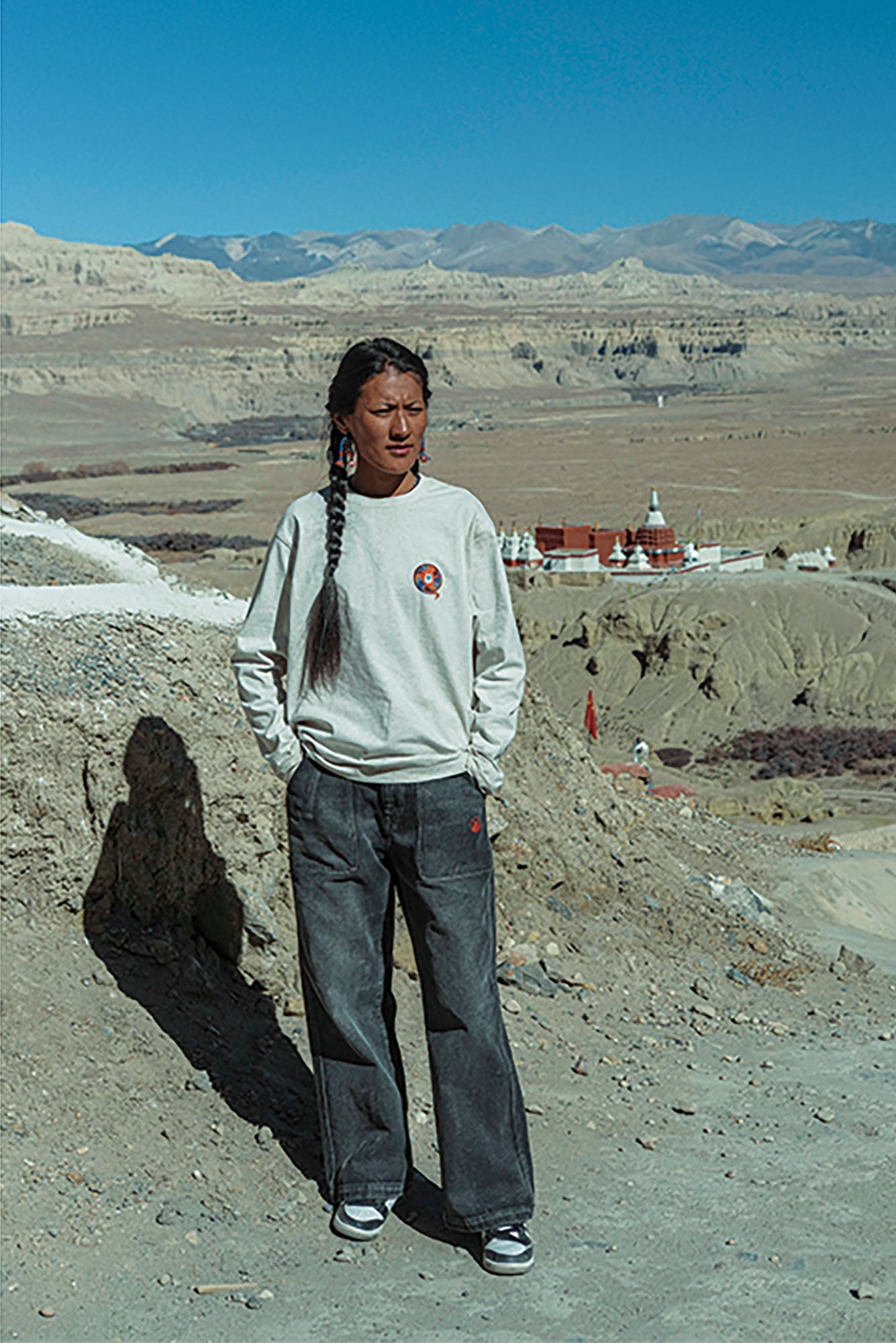 NERHI Classic Washed Straight-Leg Jeans