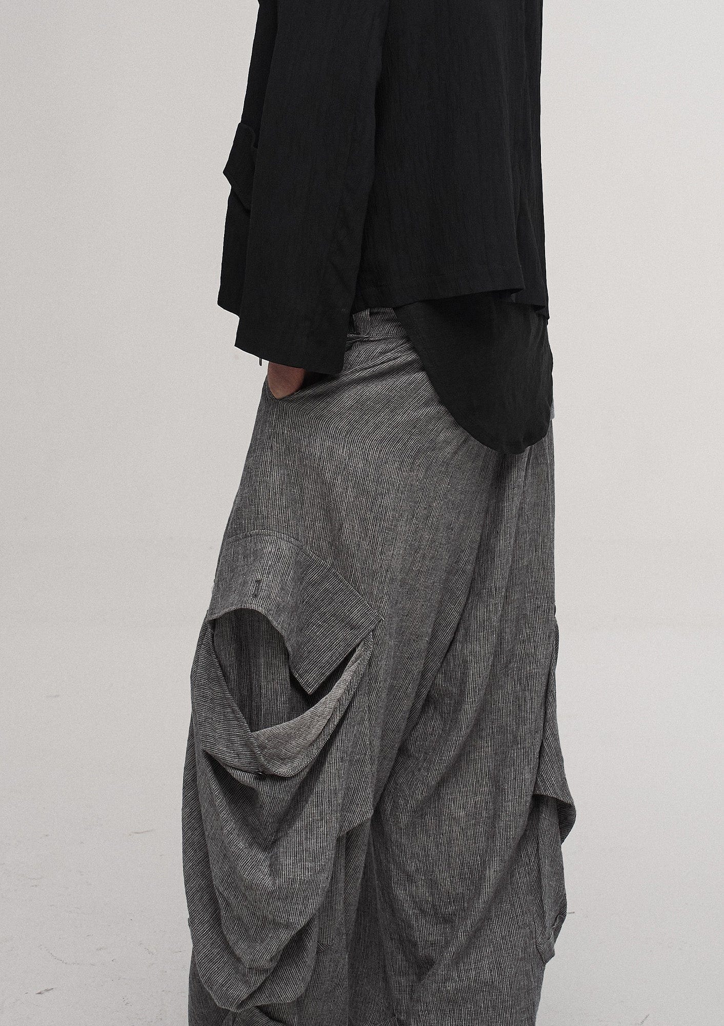 ILNya Nieternite Nifutur Big Pockets Cotton-Linen Wide-Leg Pants, premium urban and streetwear designers apparel on PROJECTISR.com, ILNya Nieternite Nifutur