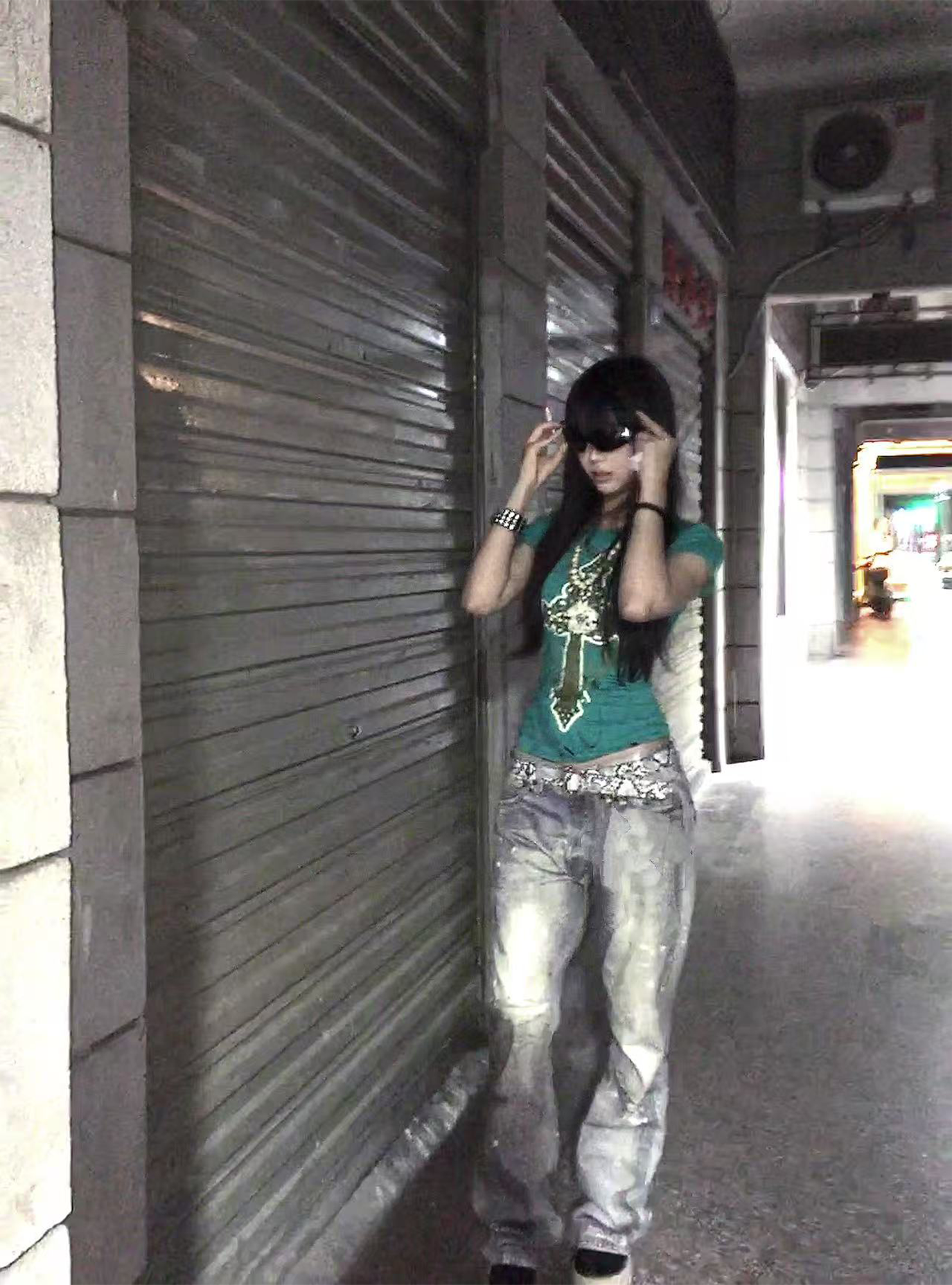 WANNA LAB Distressed Washed Paint-Splattered Flared Jeans