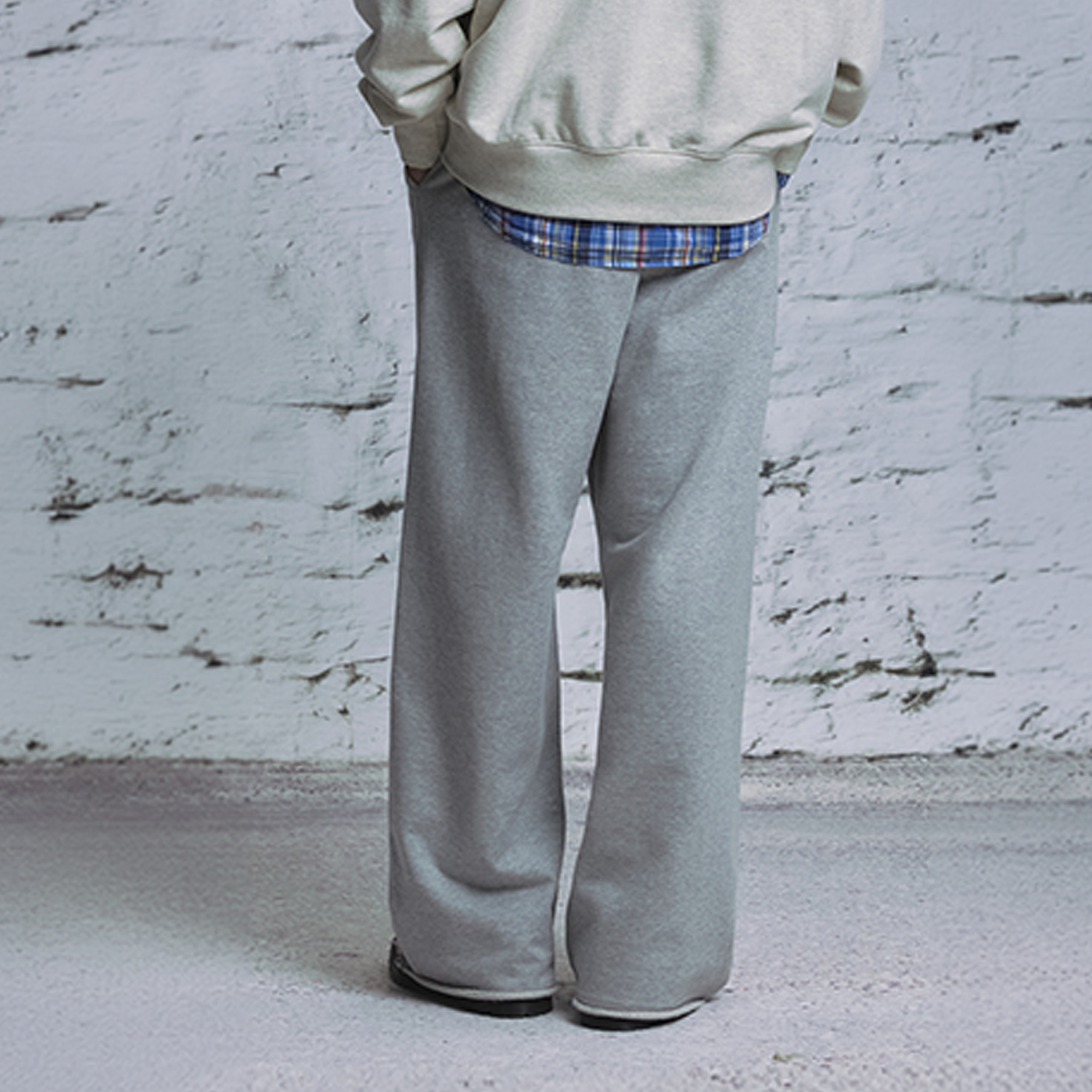 NIANJIUYIKOUER Essential Raw-Edge Wide-Leg Sweatpants, premium urban and streetwear designers apparel on PROJECTISR.com, NIANJIUYIKOUER