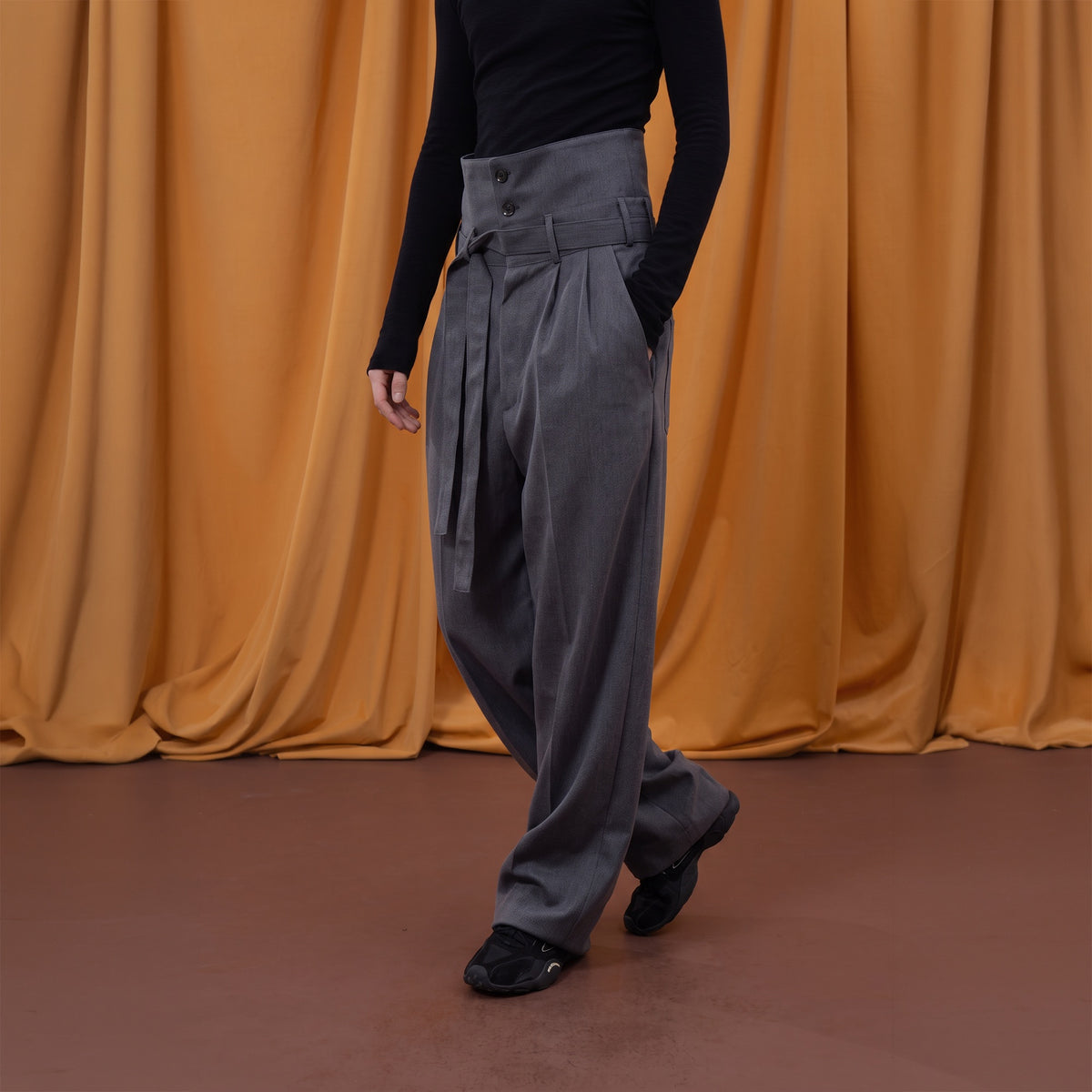 CLP Retro Wide-Leg Belted Trousers