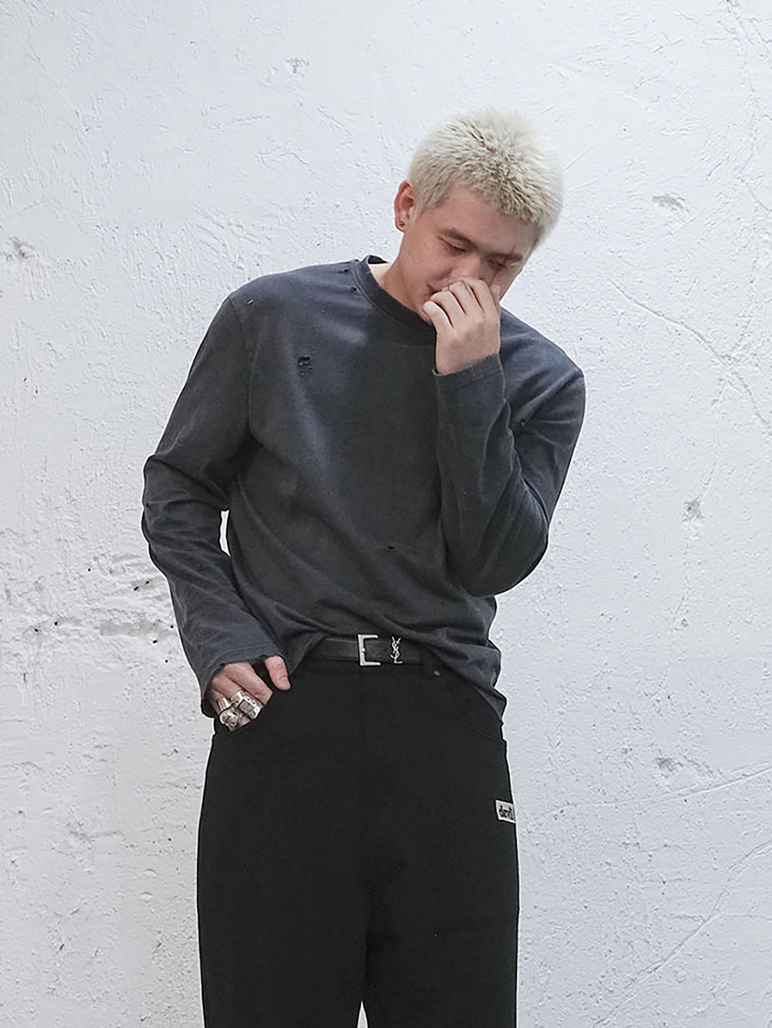 UNDERWATER Devil Distressed Long-Sleeve Tee