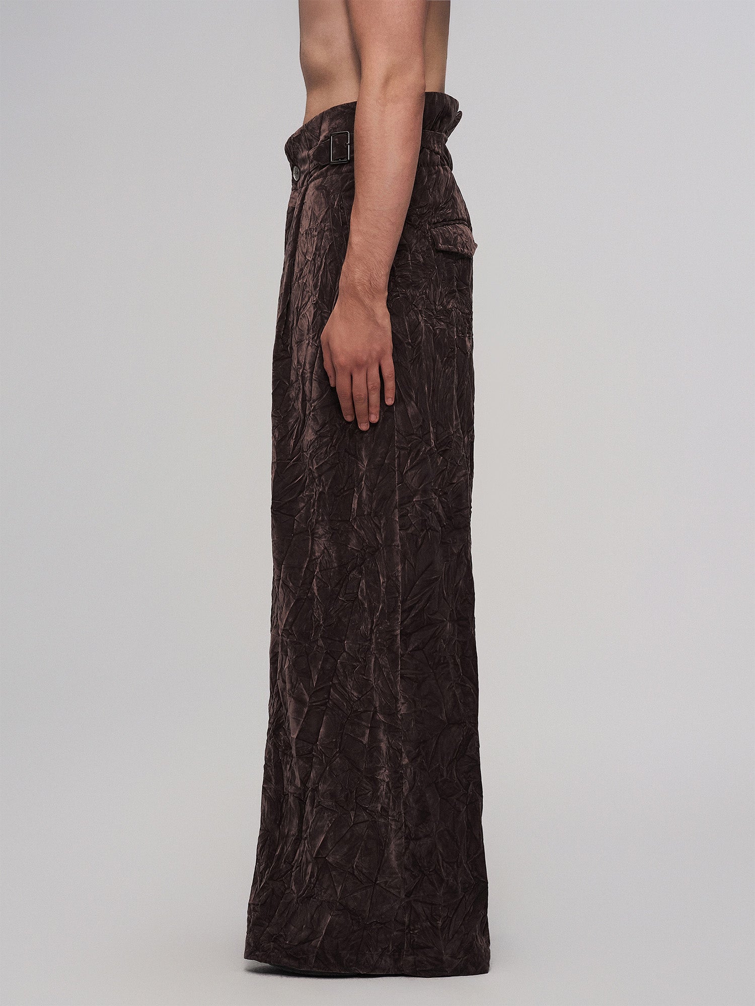 ILNya Nieternite Nifutur Velvet High-Waisted Pleated Wide-Leg Pants