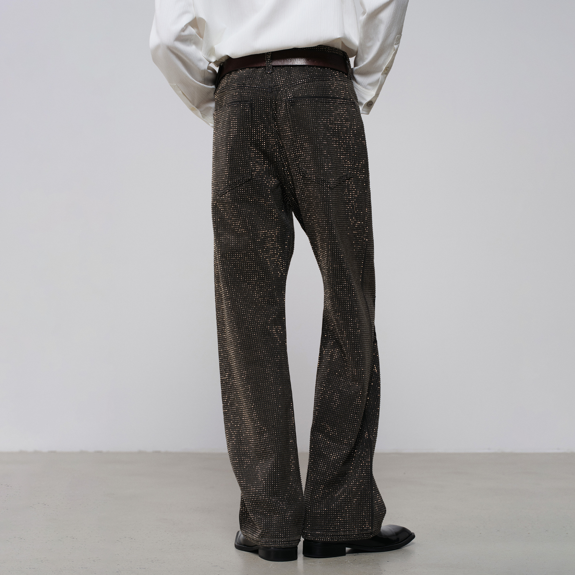 FACEONLAB Double-Headed Snake Studded Dirty-Washed Retro Jeans
