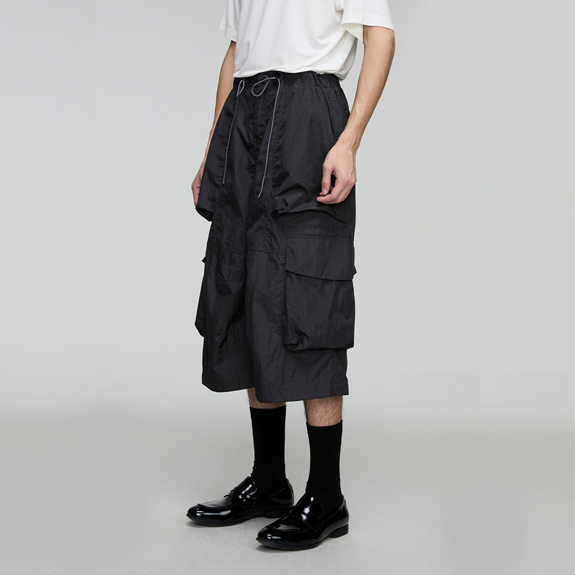 OPICLOTH Multi-Pocket Drawstring Cargo Shorts