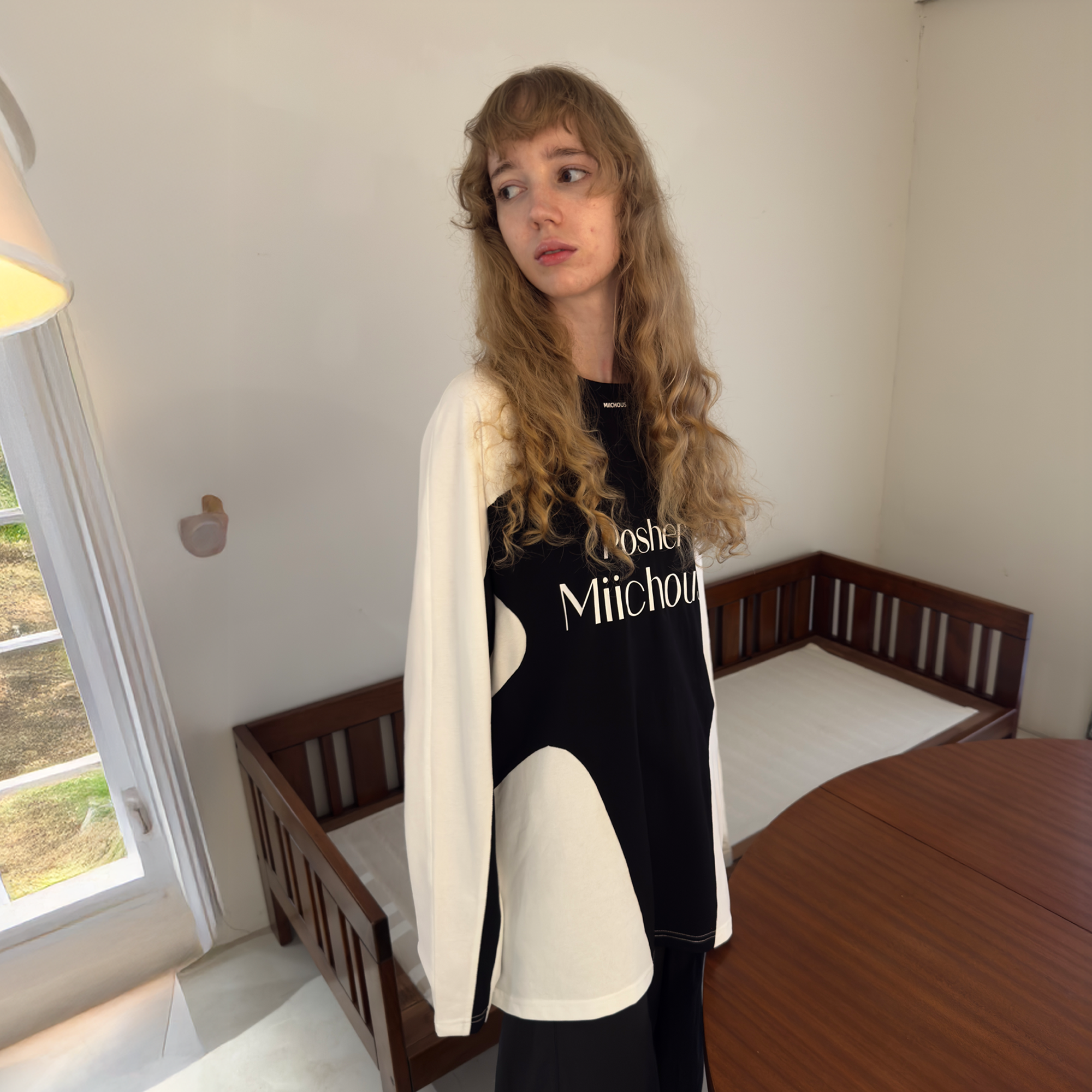 MIICHOUS Contrast Raglan Graphic Long-Sleeve Tee