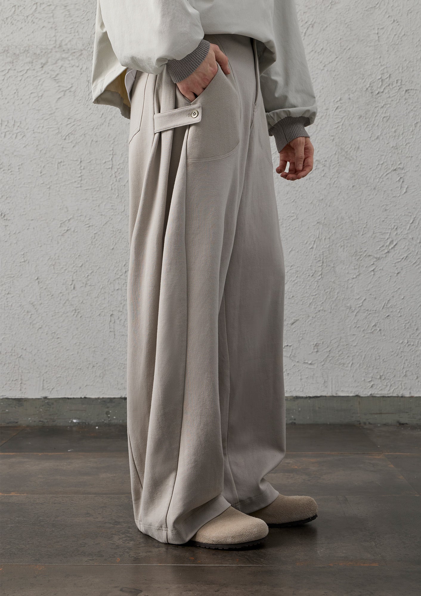 ORGANIC EMOTION Pleat Seam Curved Pants, premium urban and streetwear designers apparel on PROJECTISR.com, ORGANIC EMOTION