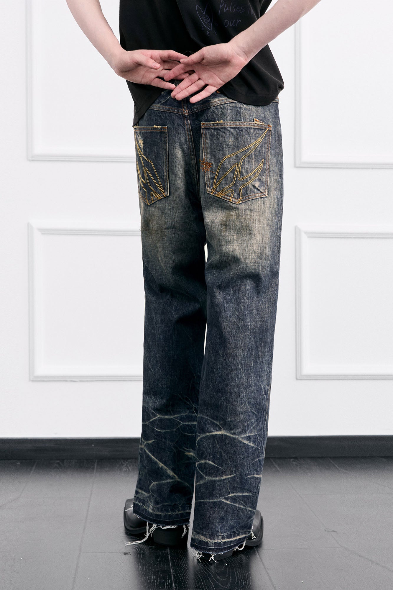 FACEONLAB Grunge Distressed Straight-Leg Jeans