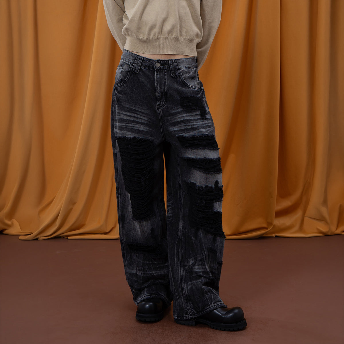 CLP Distressed Wide-Leg Washed Jeans