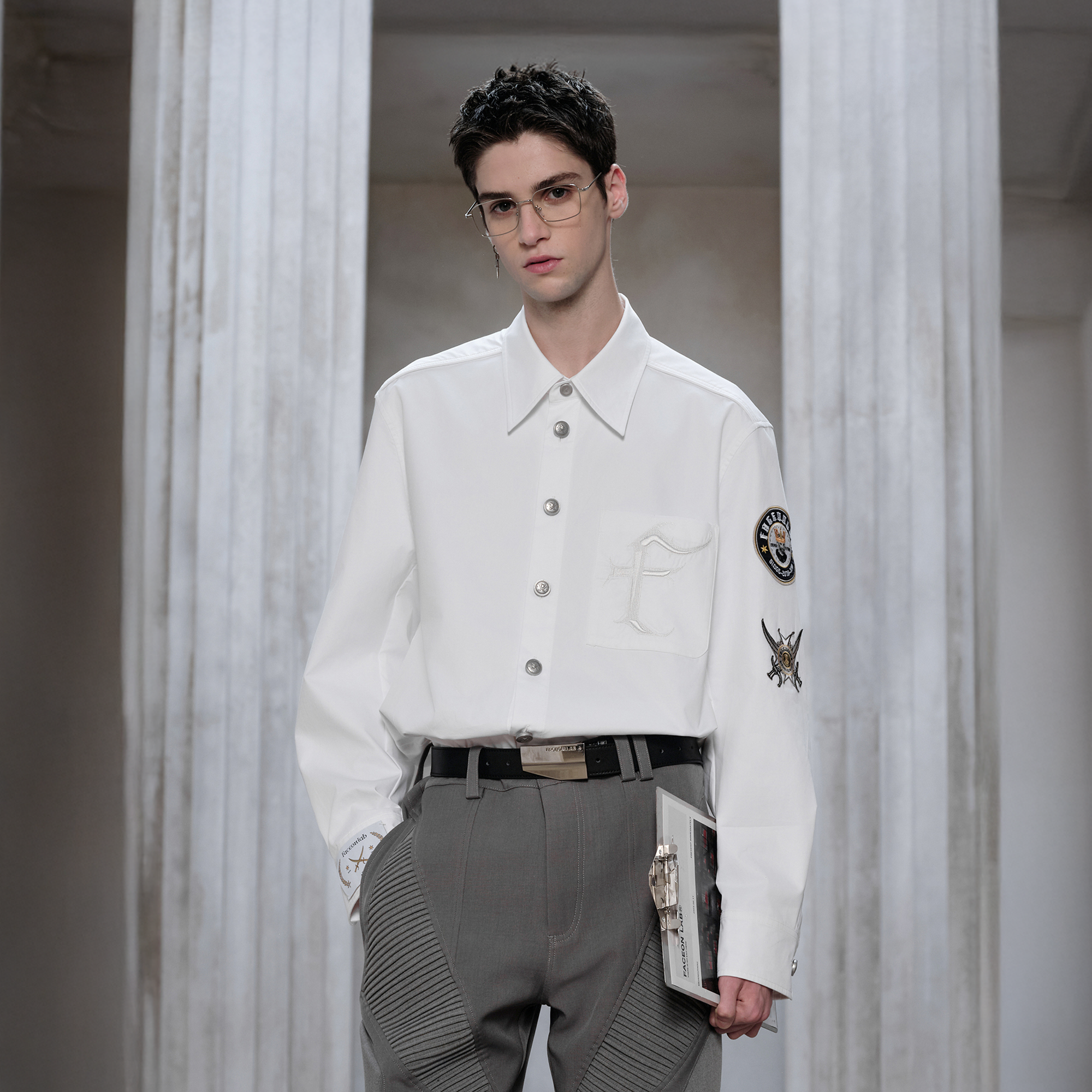 FACEONLAB Mental-Button Embroidered Badge-Patch Shirt White