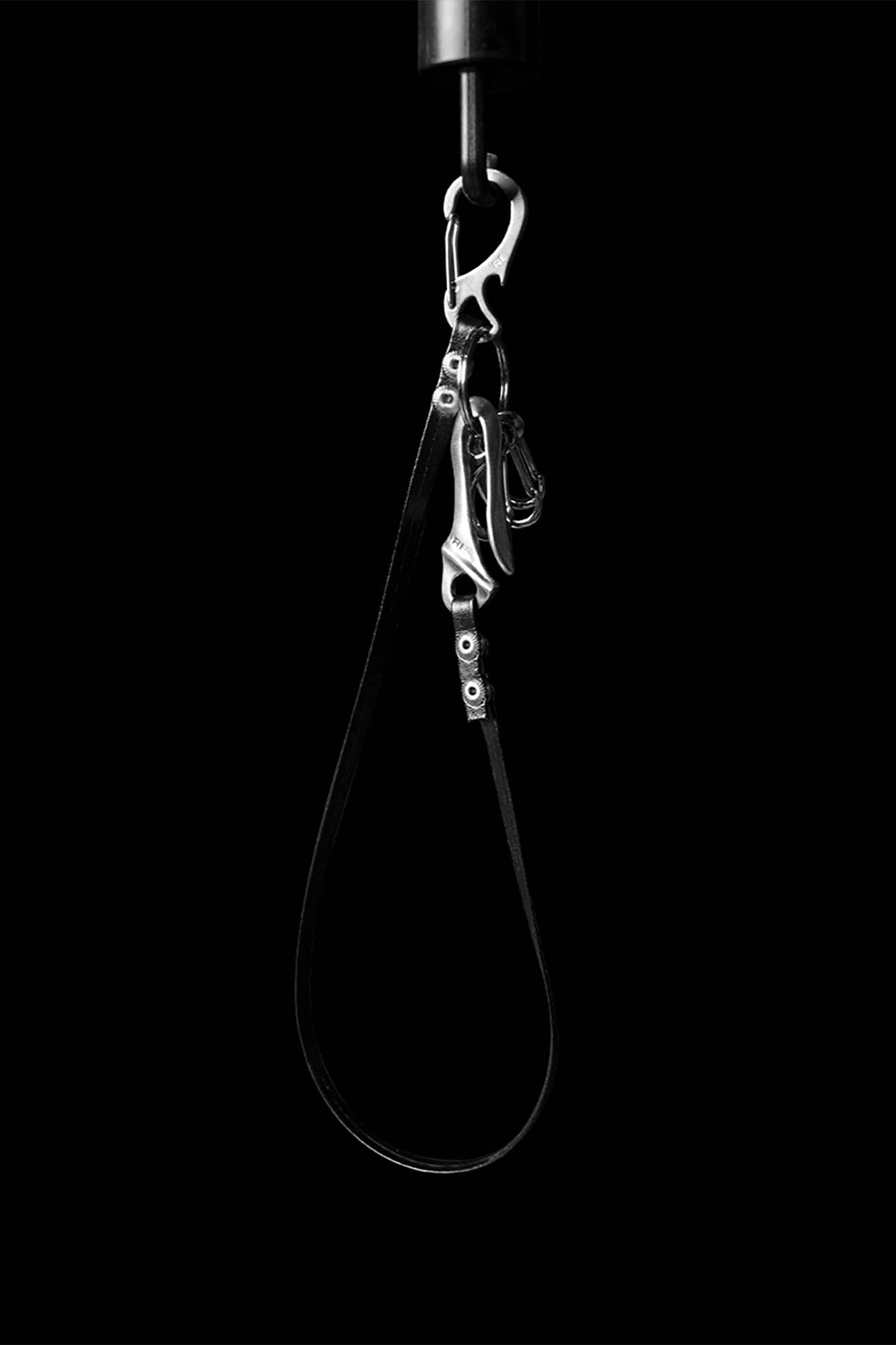 国内で当店のみ RELABEL - Multi-Hook Leather キーチェーン RELABEL Multi-Hook Leather Keychain Lanyard