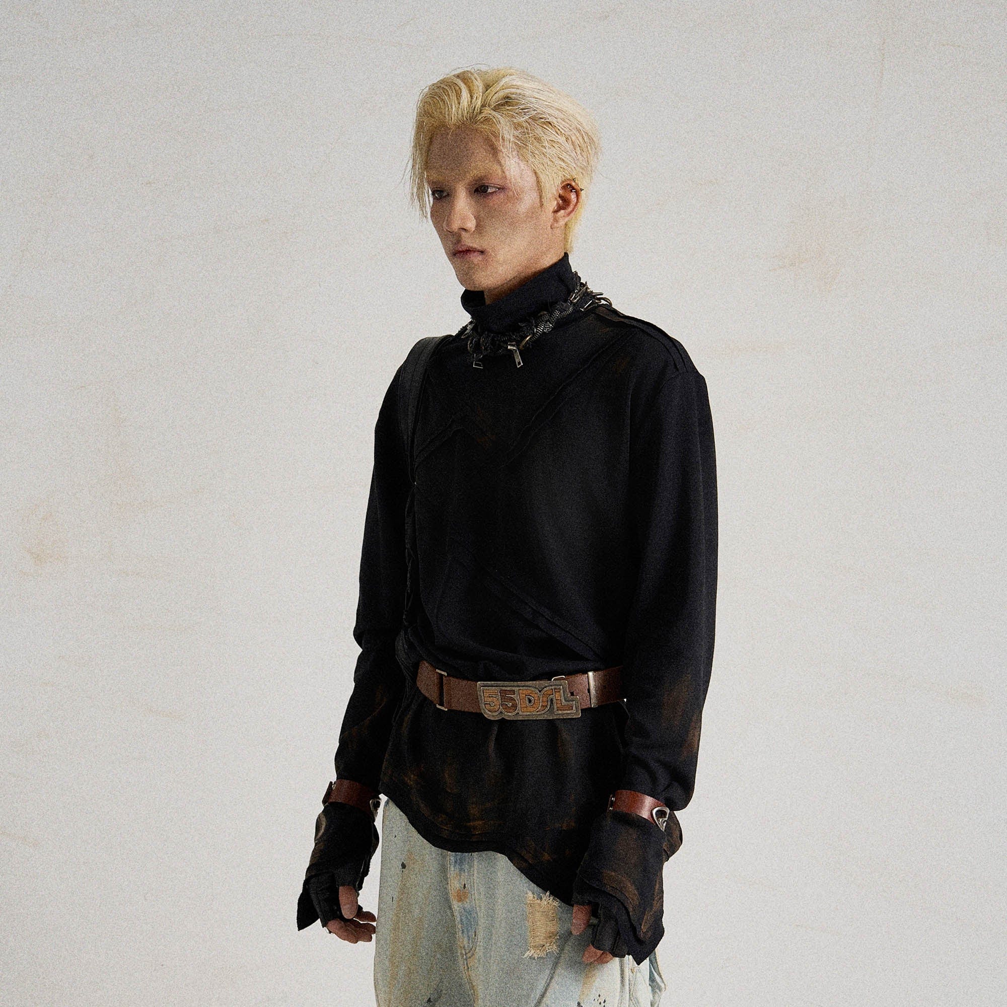 FLYERRER Asymmetrical Spliced Distressed Turtleneck Long-Sleeve T-Shirt