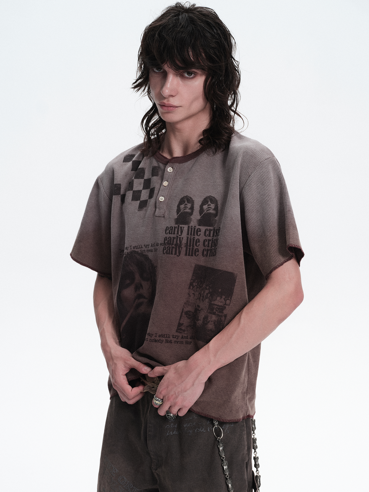 RICHILL Waffle Portrait Gradient Graphic Tee