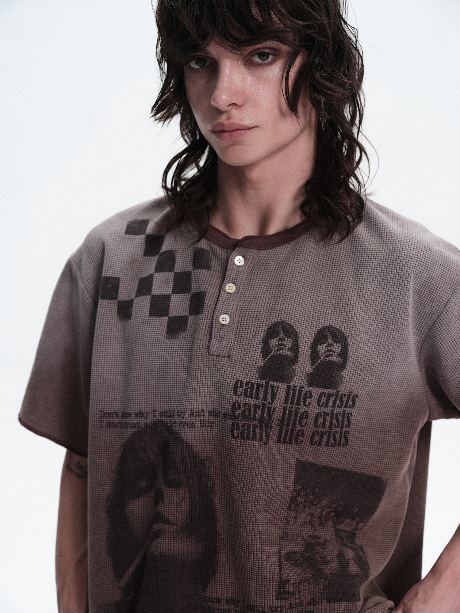 RICHILL Waffle Portrait Gradient Graphic Tee