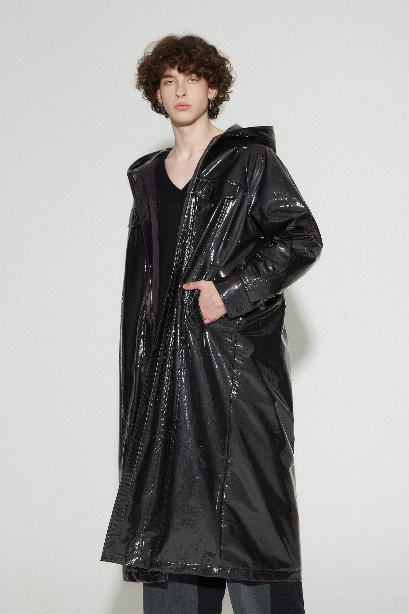VANN VALRENCE Glossy Belted Hooded Padded Long Coat