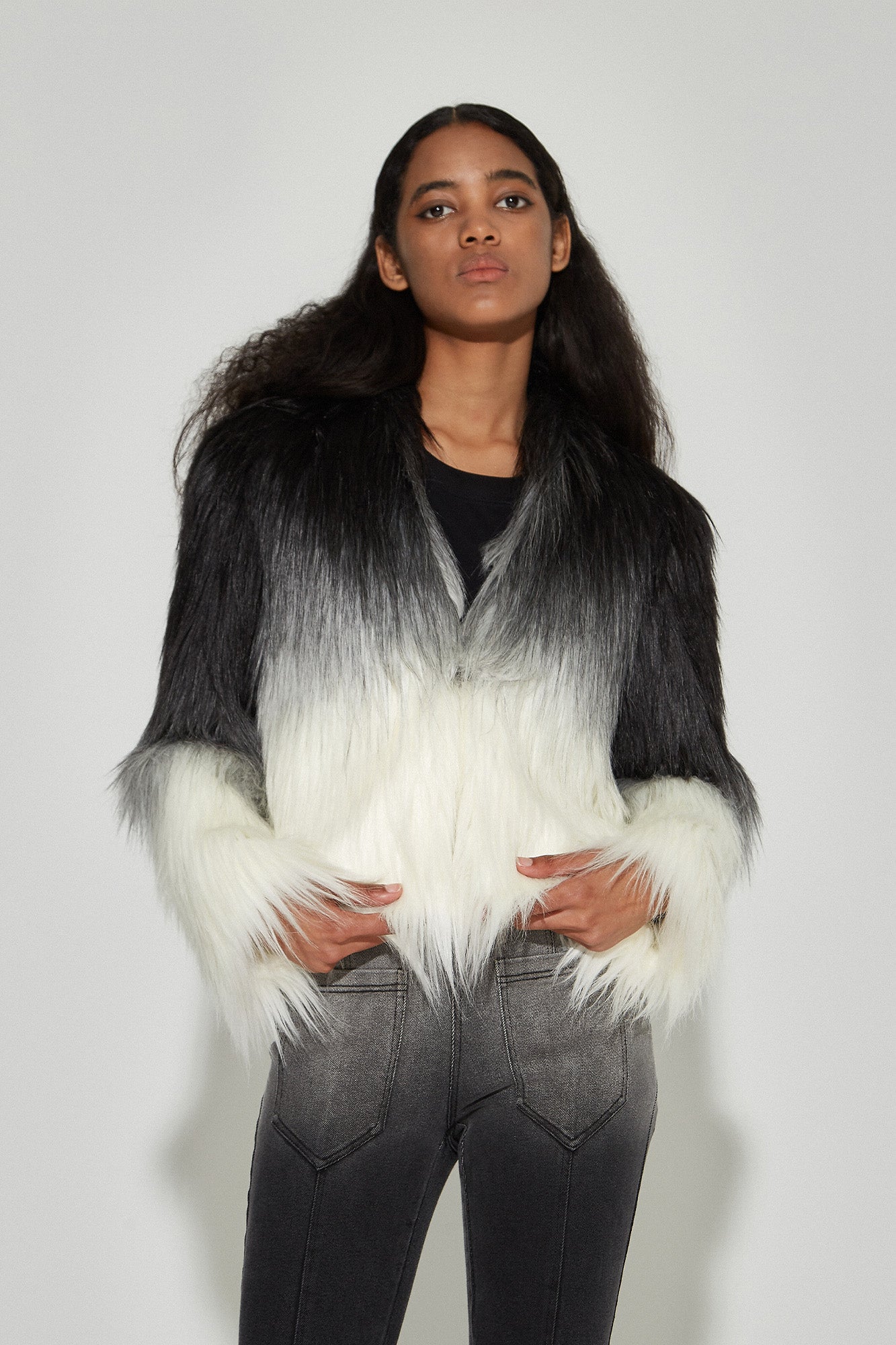 VANN VALRENCE Ombre V-Neck Faux Fur Jacket