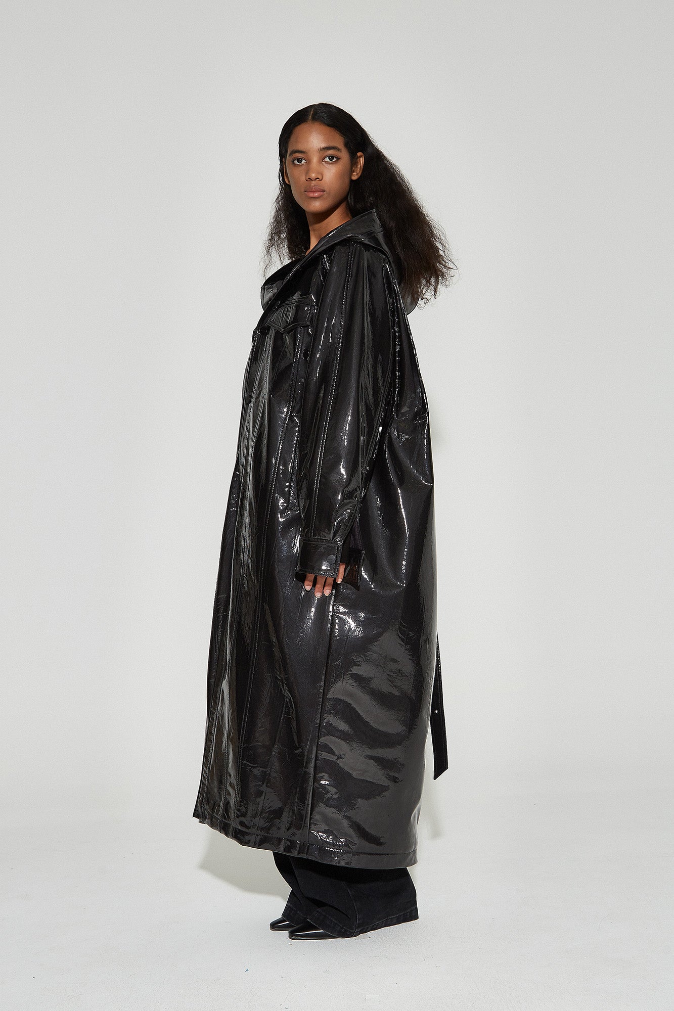 VANN VALRENCE Glossy Belted Hooded Padded Long Coat