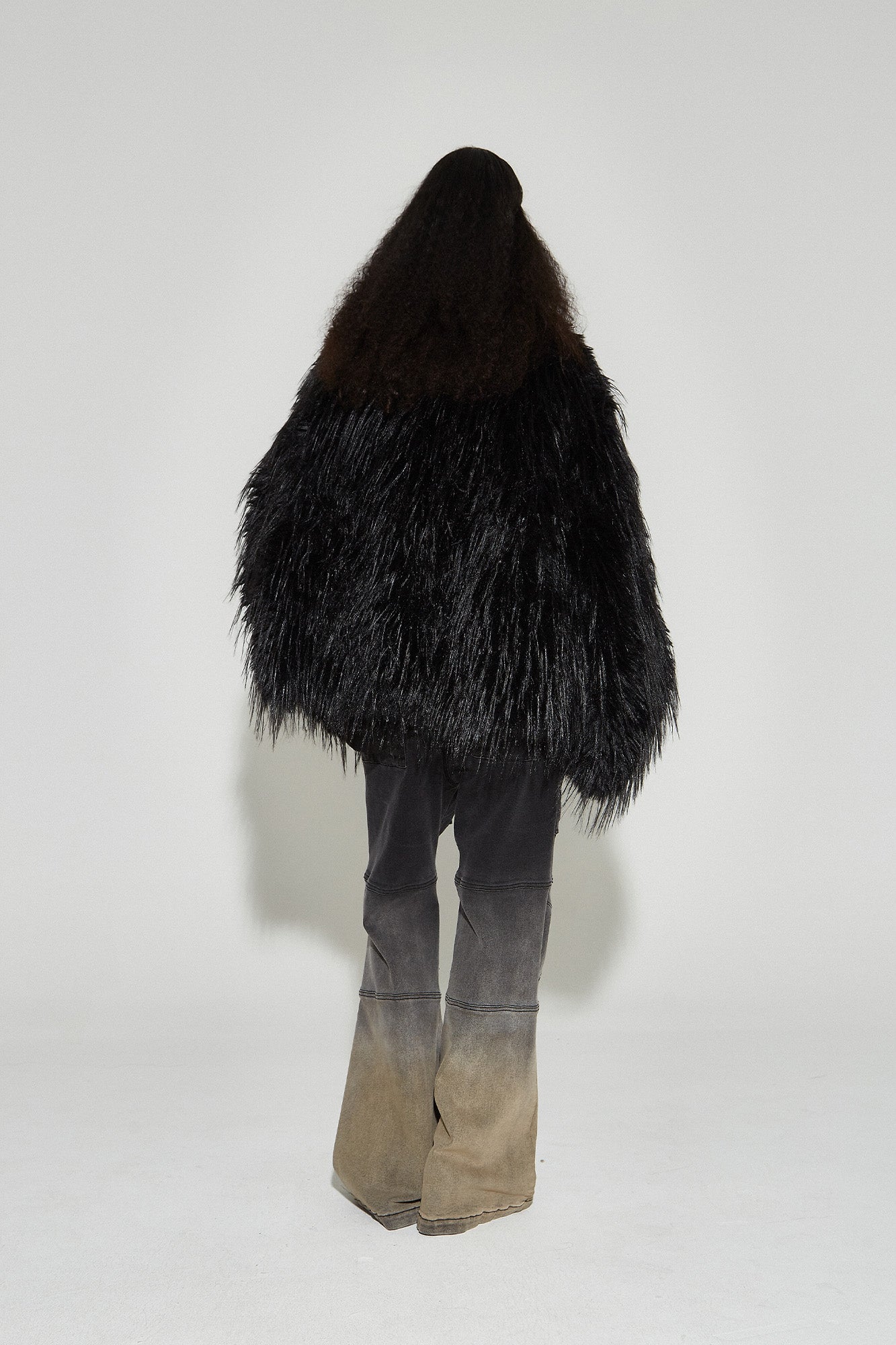 VANN VALRENCE Shaggy Layer Faux Fur Jacket