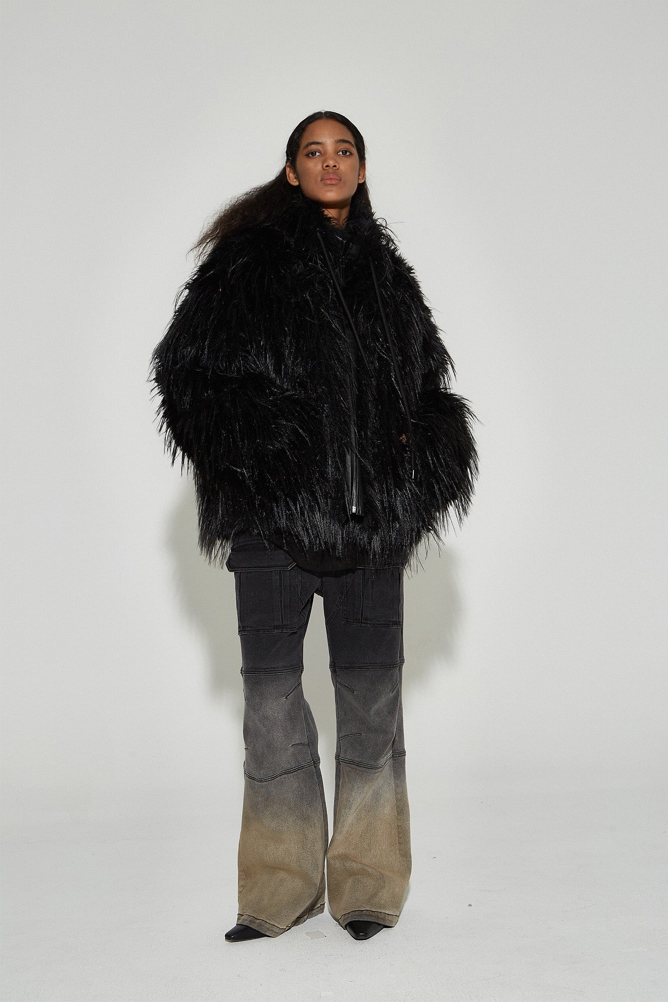 VANN VALRENCE Shaggy Layer Faux Fur Jacket