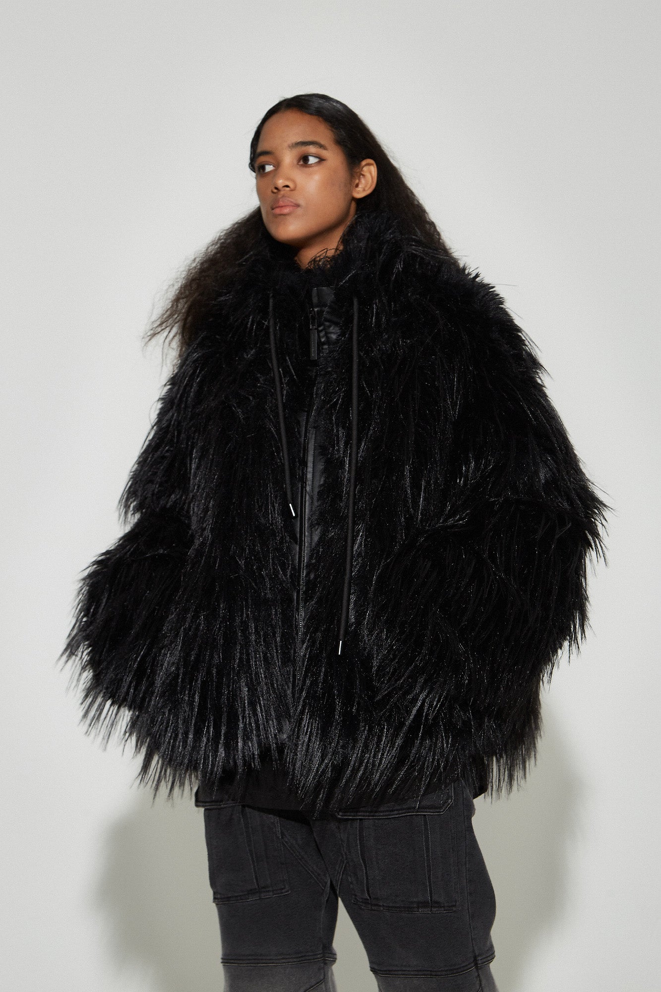 VANN VALRENCE Shaggy Layer Faux Fur Jacket