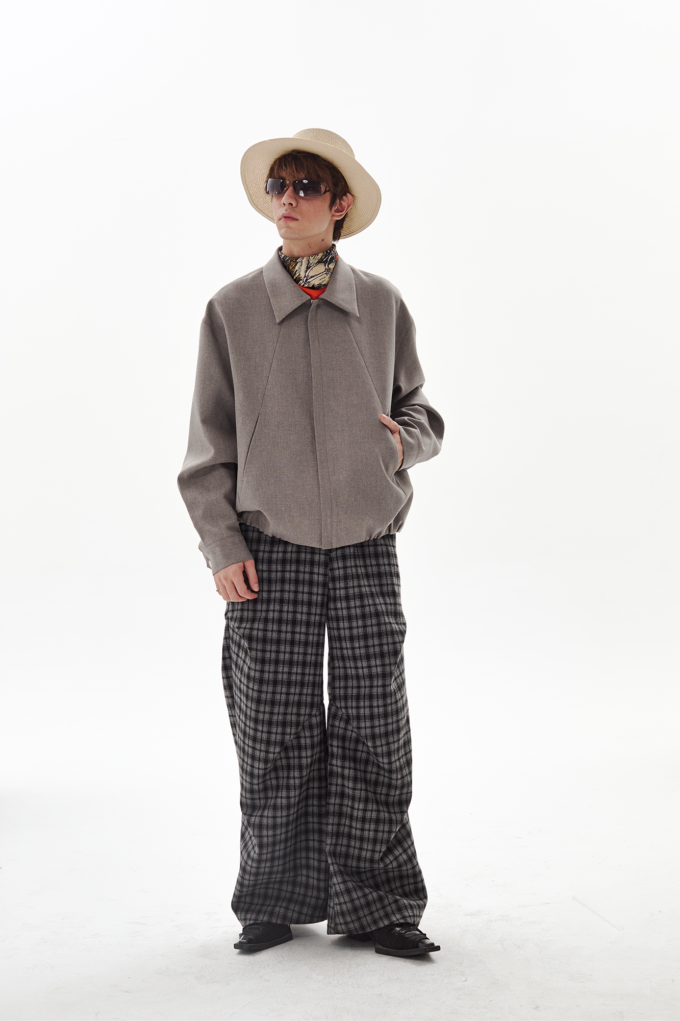 PASET Retro Plaid Folded Straight-Leg Trousers