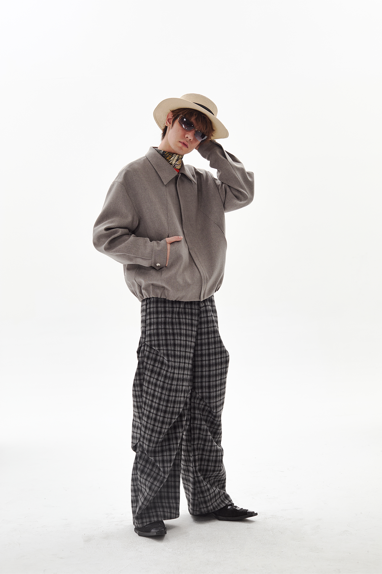 PASET Retro Plaid Folded Straight-Leg Trousers