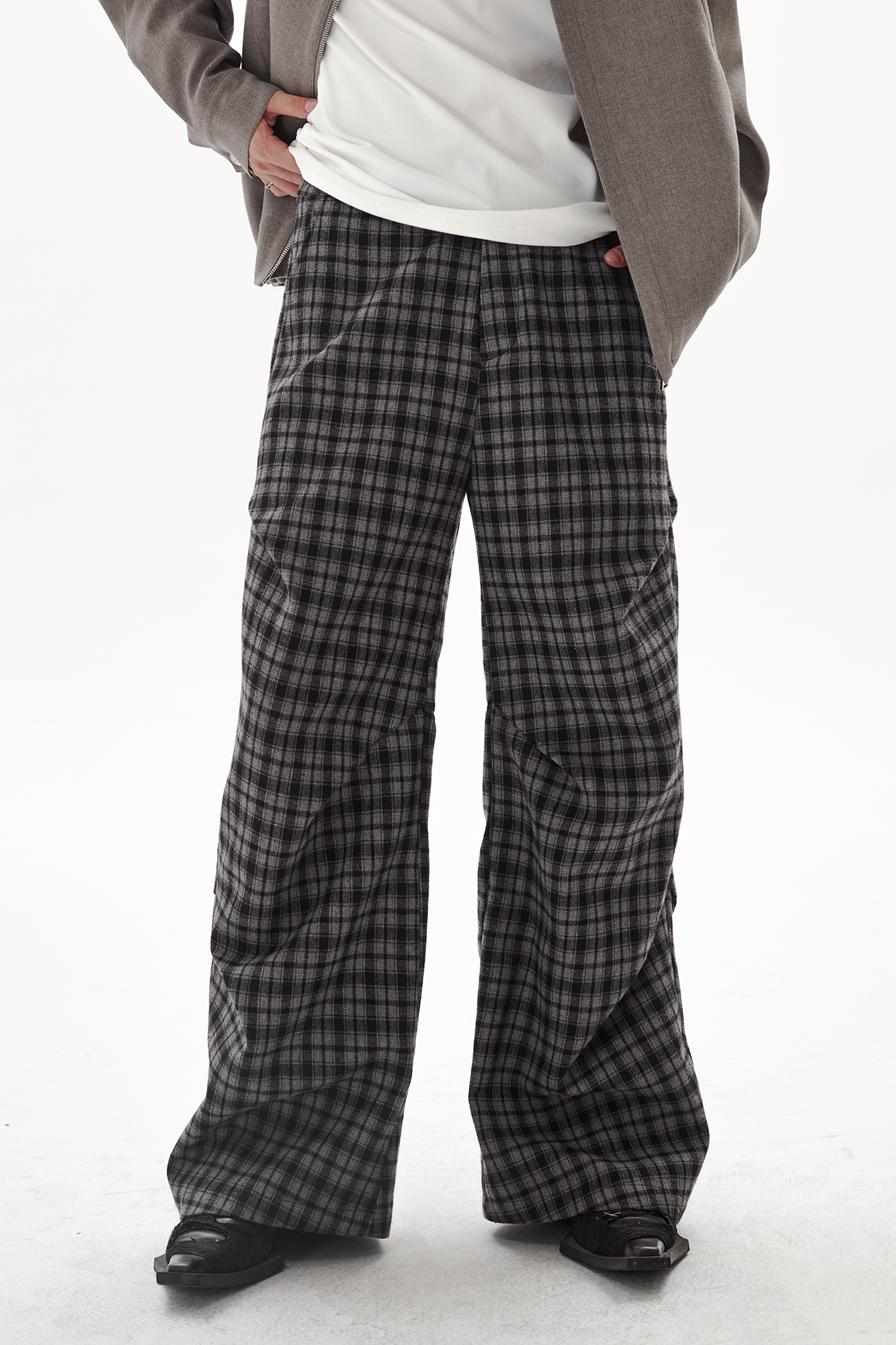 PASET Retro Plaid Folded Straight-Leg Trousers